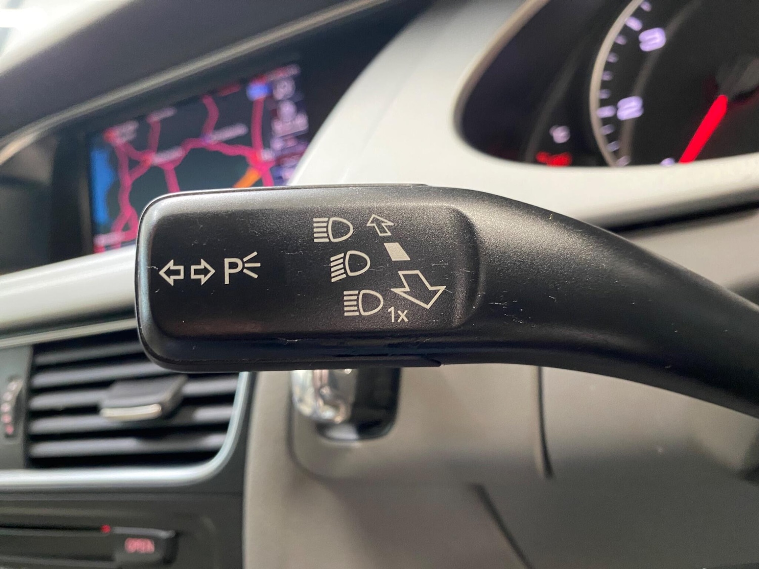 Used Audi A4 2010 for sale - 77358479: Photo 34