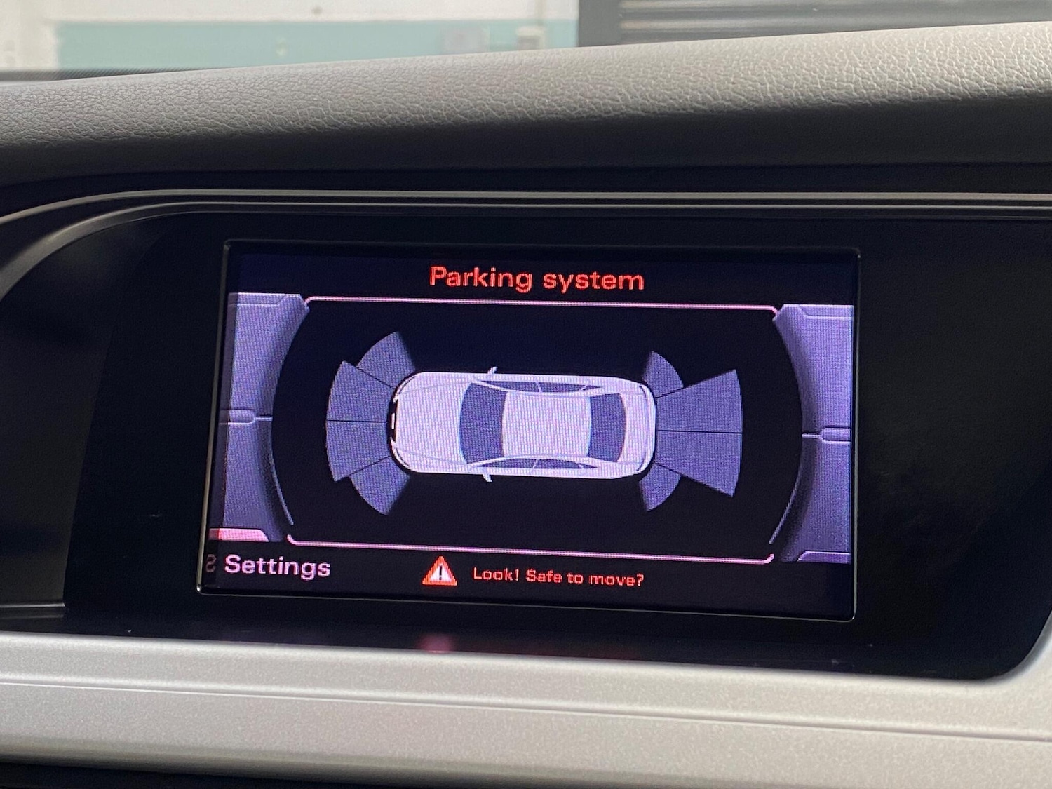 Used Audi A4 2010 for sale - 77358479: Photo 39