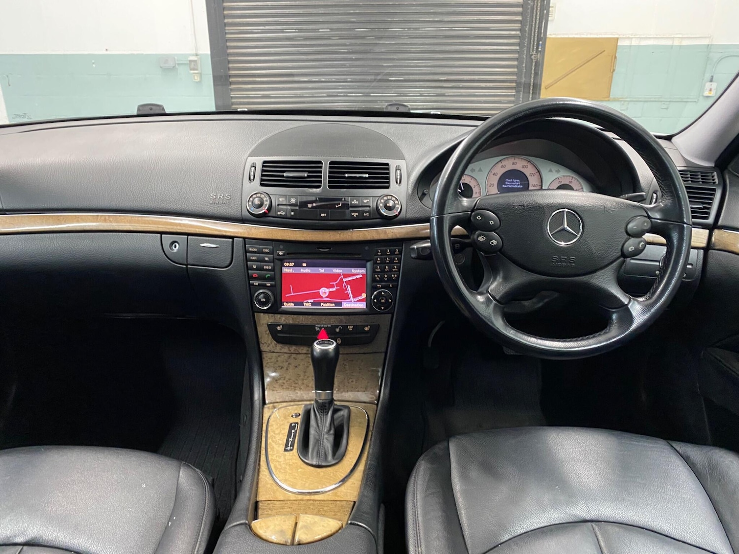 Used Mercedes-Benz E Class 2008 for sale - 77335890: Photo 22