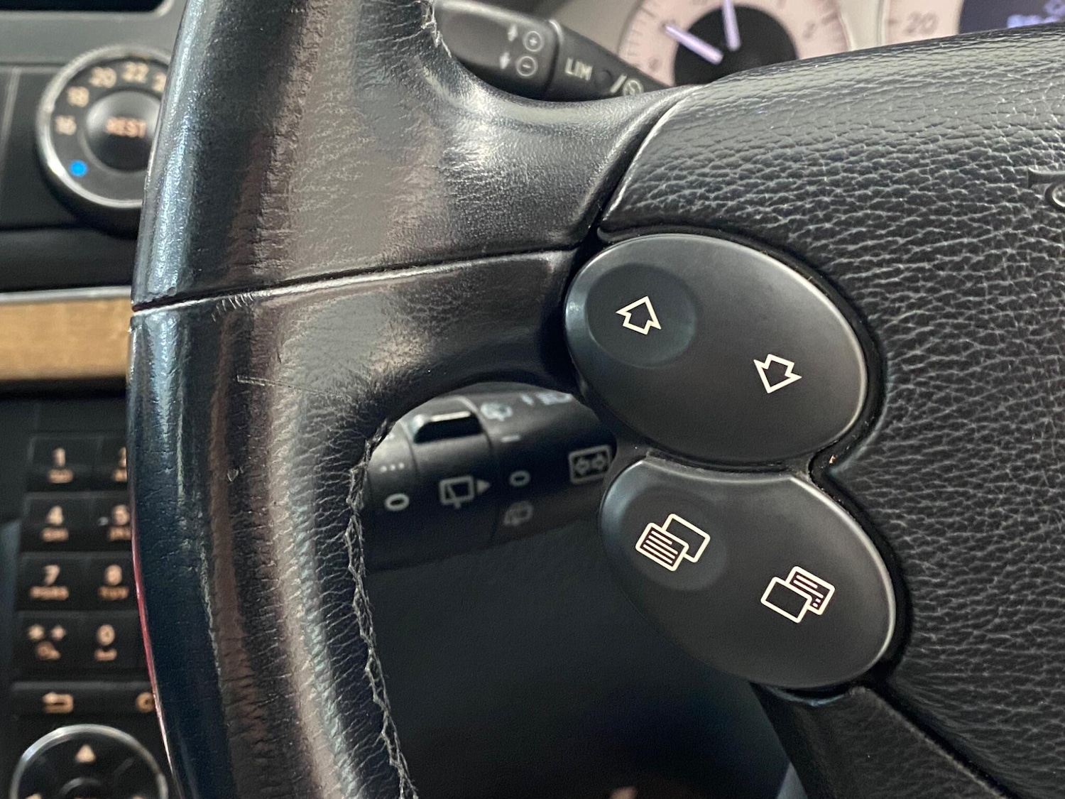 Used Mercedes-Benz E Class 2008 for sale - 77335890: Photo 27