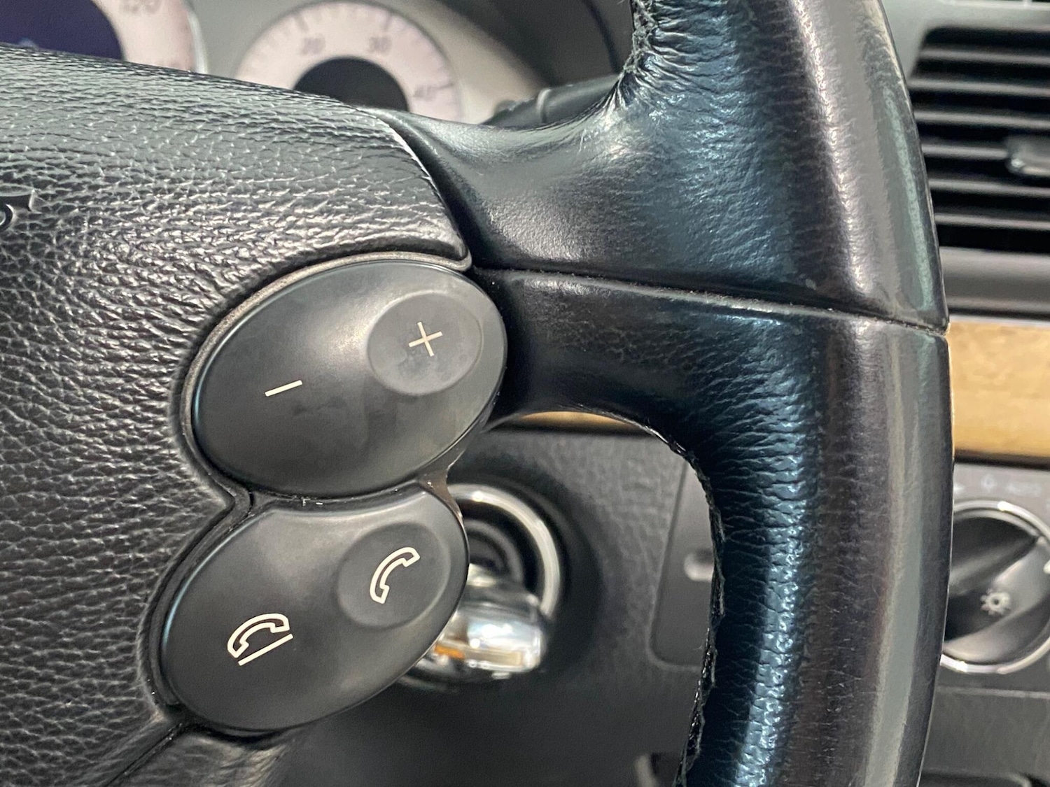 Used Mercedes-Benz E Class 2008 for sale - 77335890: Photo 28