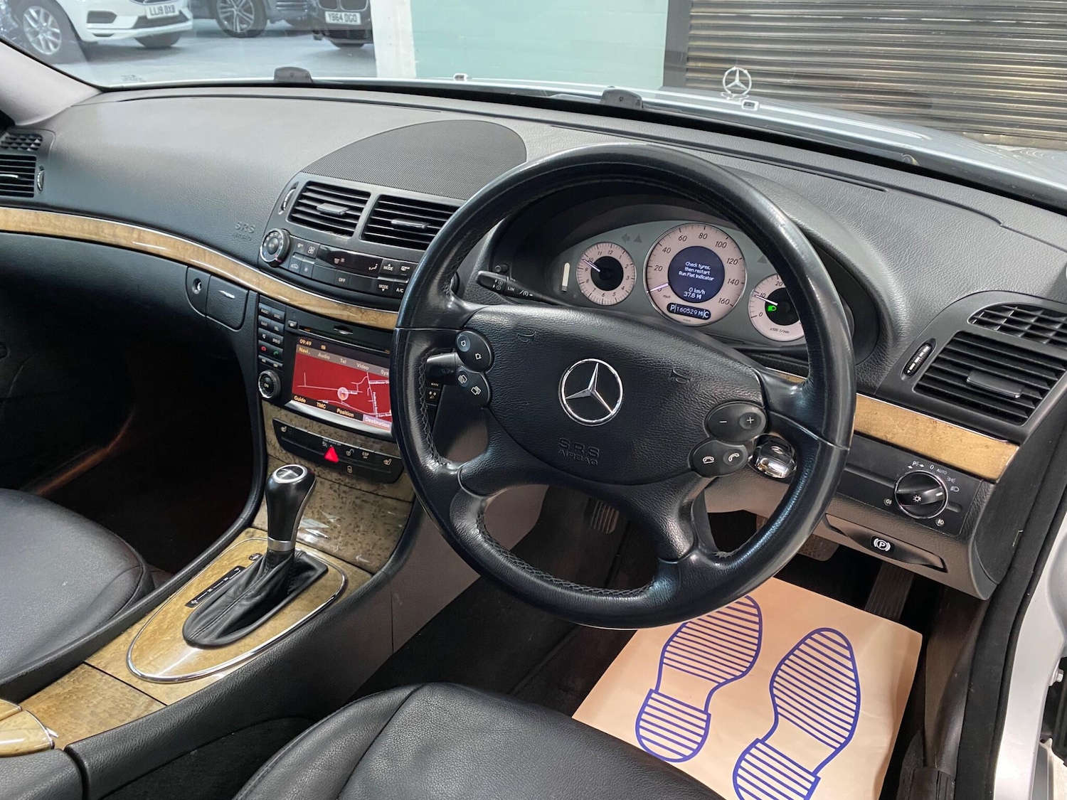 Used Mercedes-Benz E Class 2008 for sale - 77335890: Photo 3