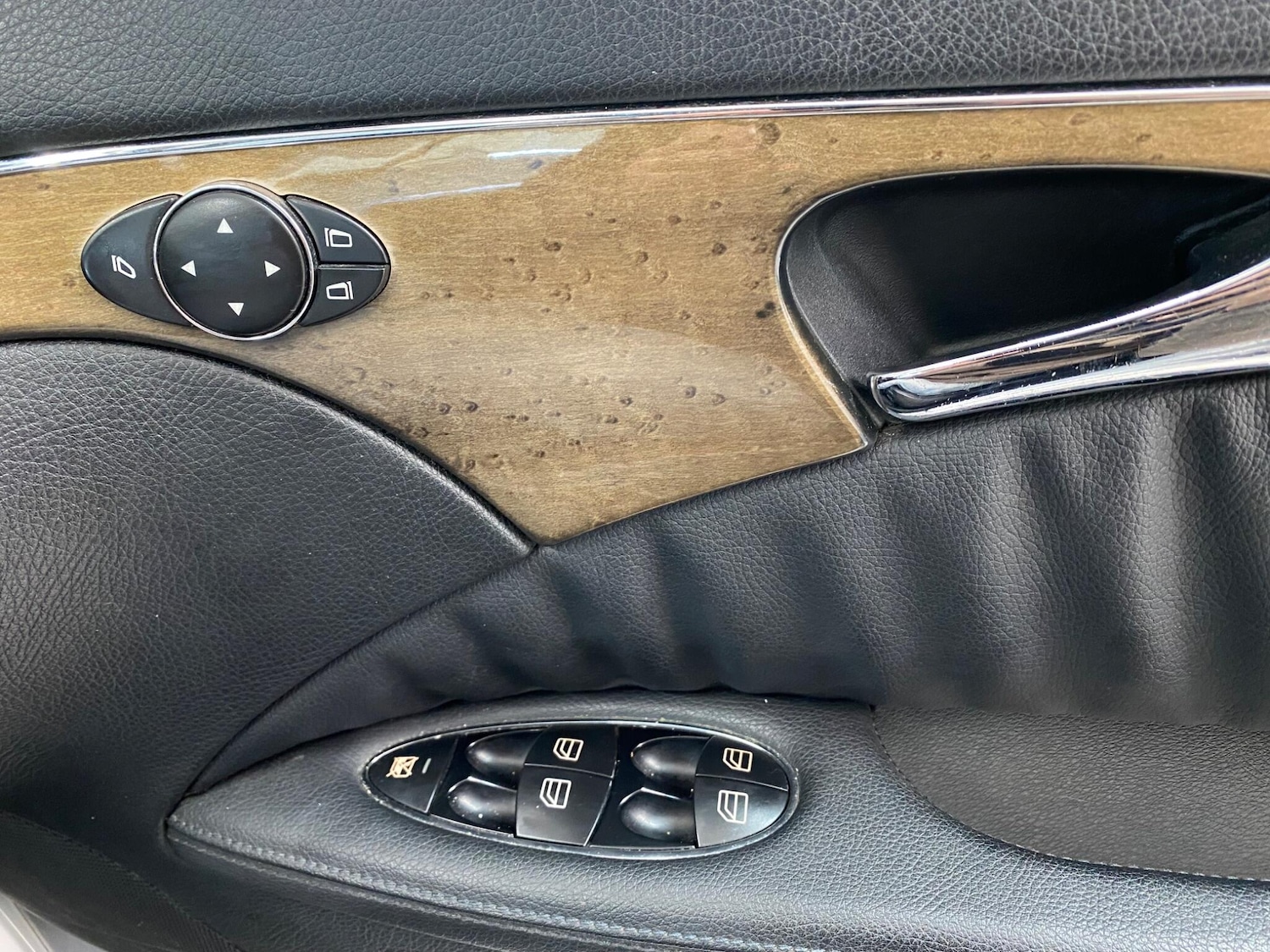 Used Mercedes-Benz E Class 2008 for sale - 77335890: Photo 33