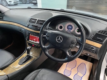 Used Mercedes-Benz E Class 2008 for sale - 77335890: Photo