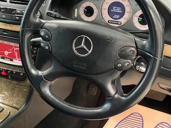 Used Mercedes-Benz E Class 2008 for sale - 77335890: Photo