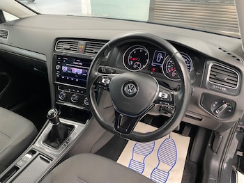 Used Volkswagen Golf 2019 for sale - 78502264: Photo