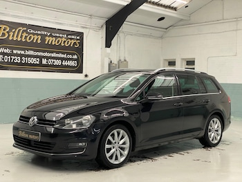 Used Volkswagen Golf 2015 for sale - 77335877: Photo