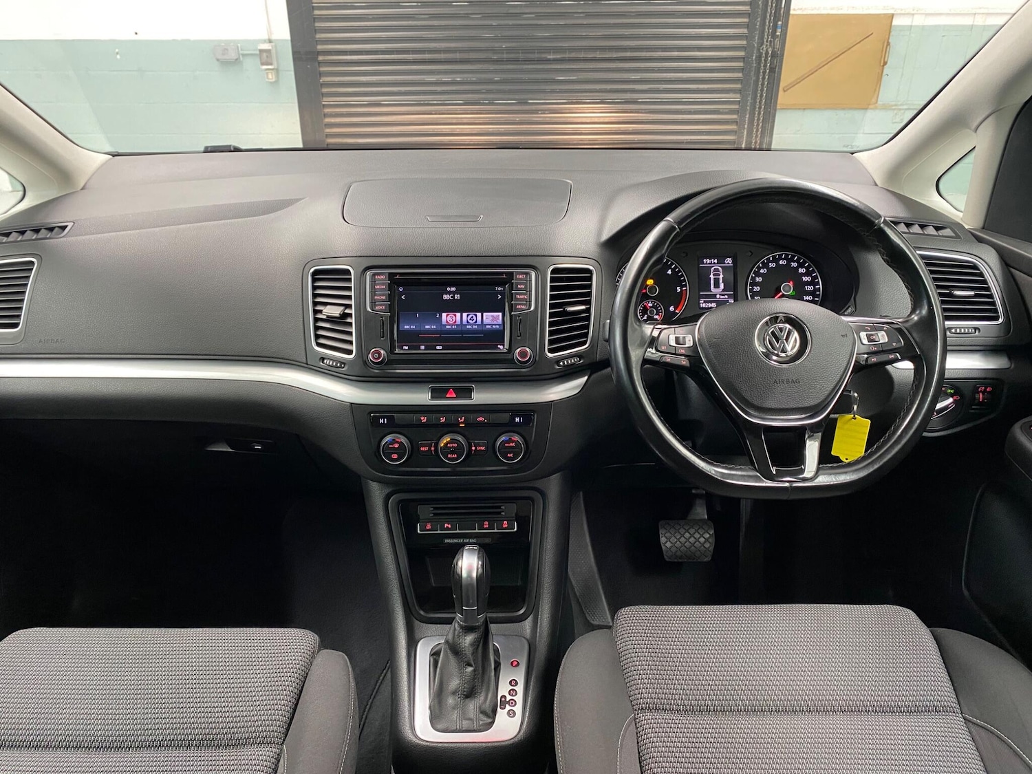 Used Volkswagen Sharan 2016 for sale - 77769400: Photo 24