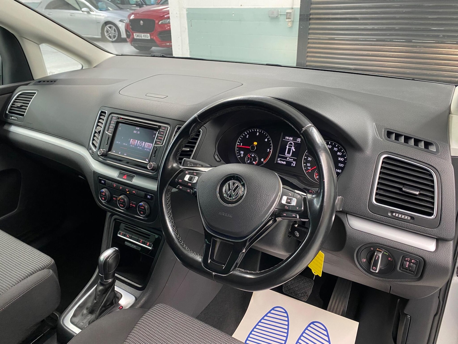 Used Volkswagen Sharan 2016 for sale - 77769400: Photo 3
