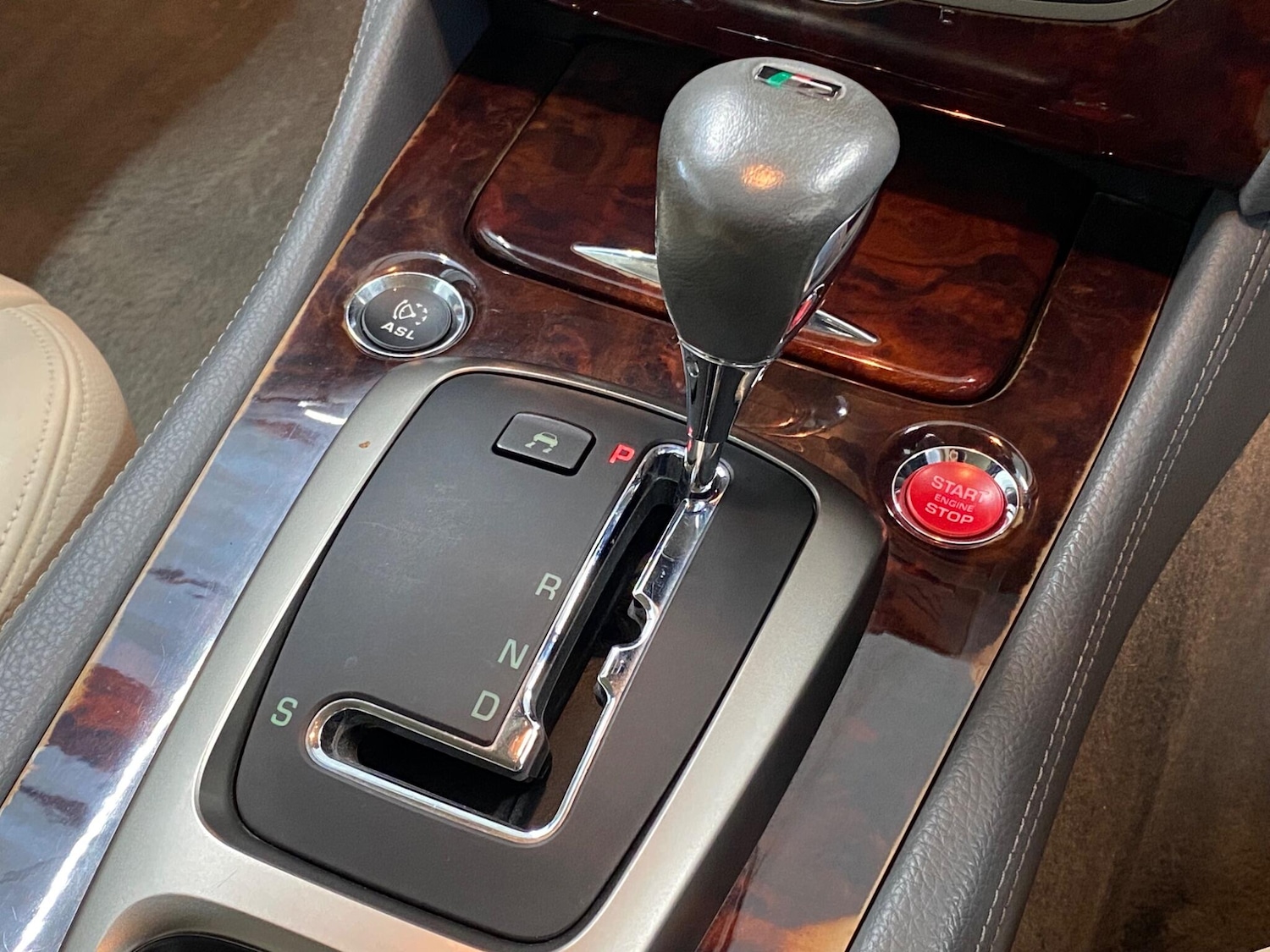 Used Jaguar XKR 2007 for sale - 77768774: Photo 21