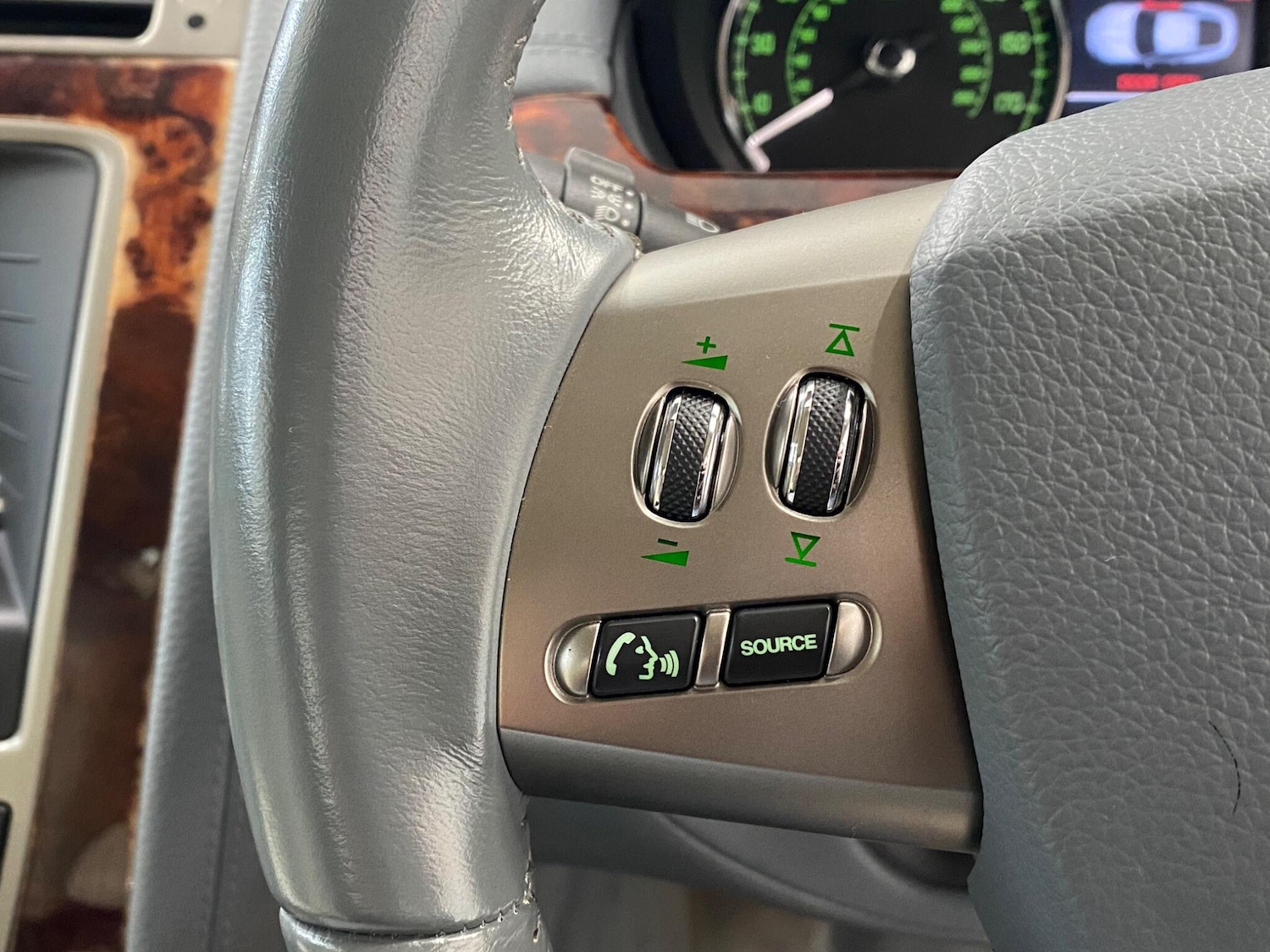 Used Jaguar XKR 2007 for sale - 77768774: Photo 30