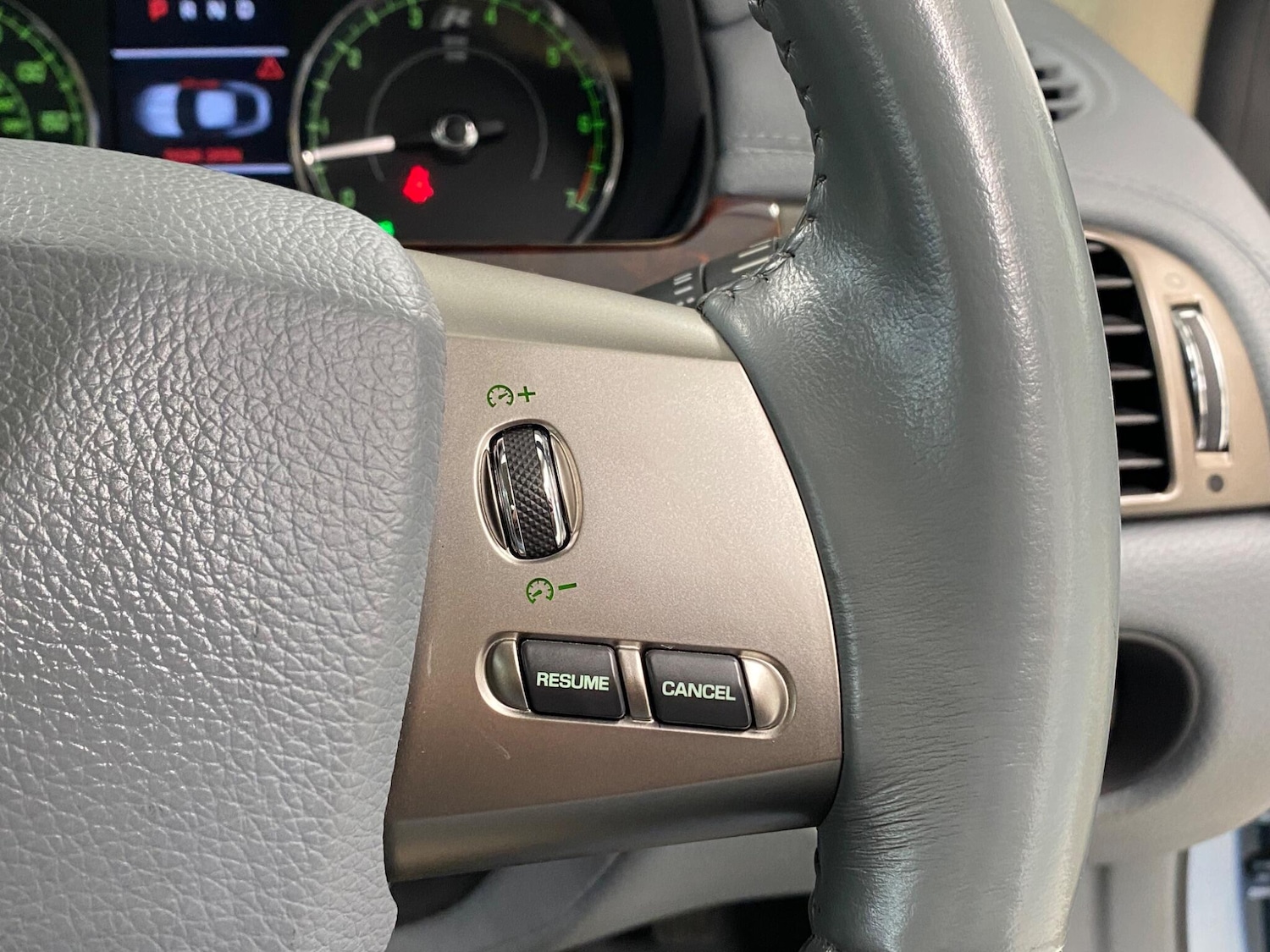 Used Jaguar XKR 2007 for sale - 77768774: Photo 31