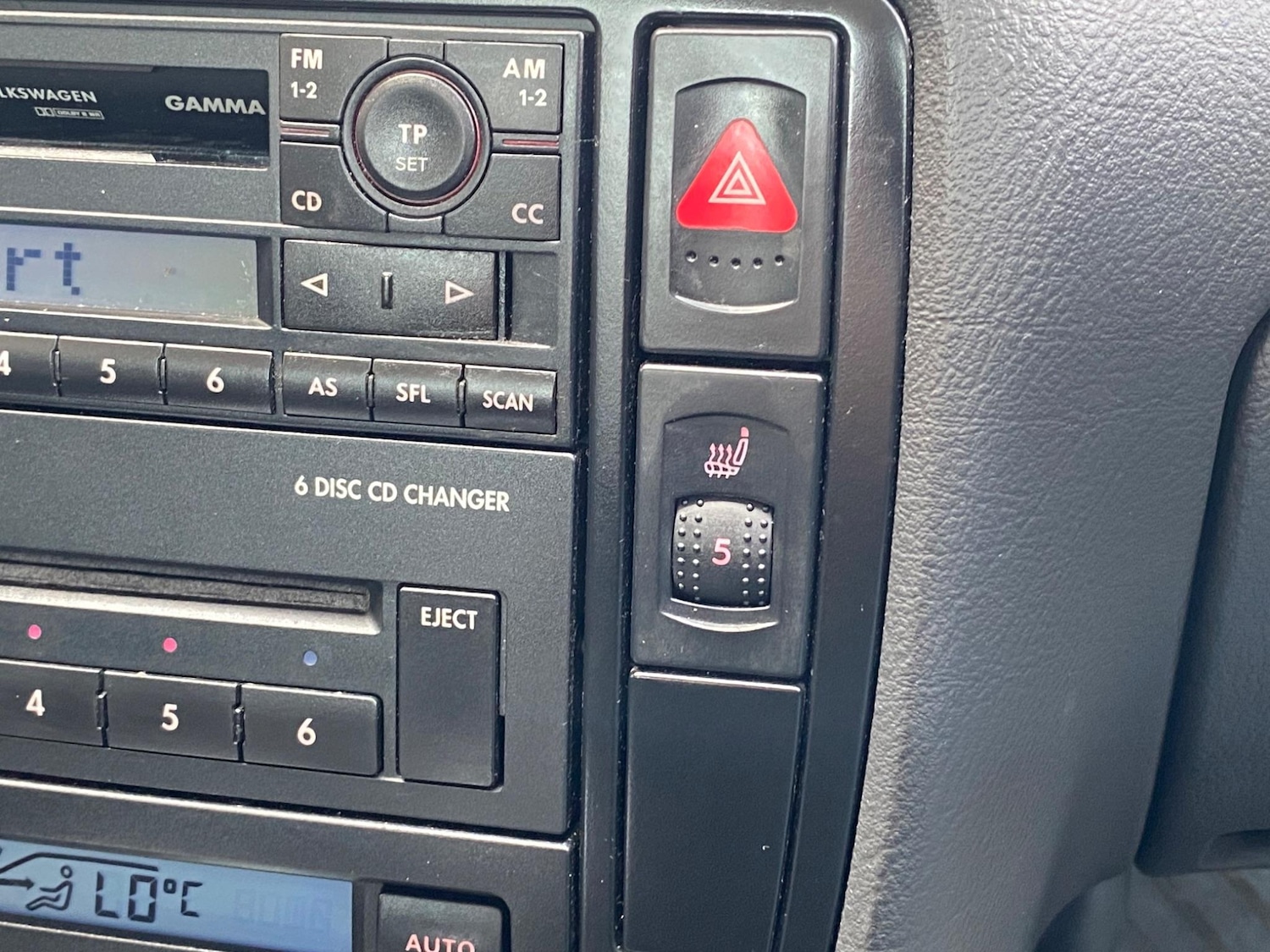 Used Volkswagen Passat 2004 for sale - 77335887: Photo 17