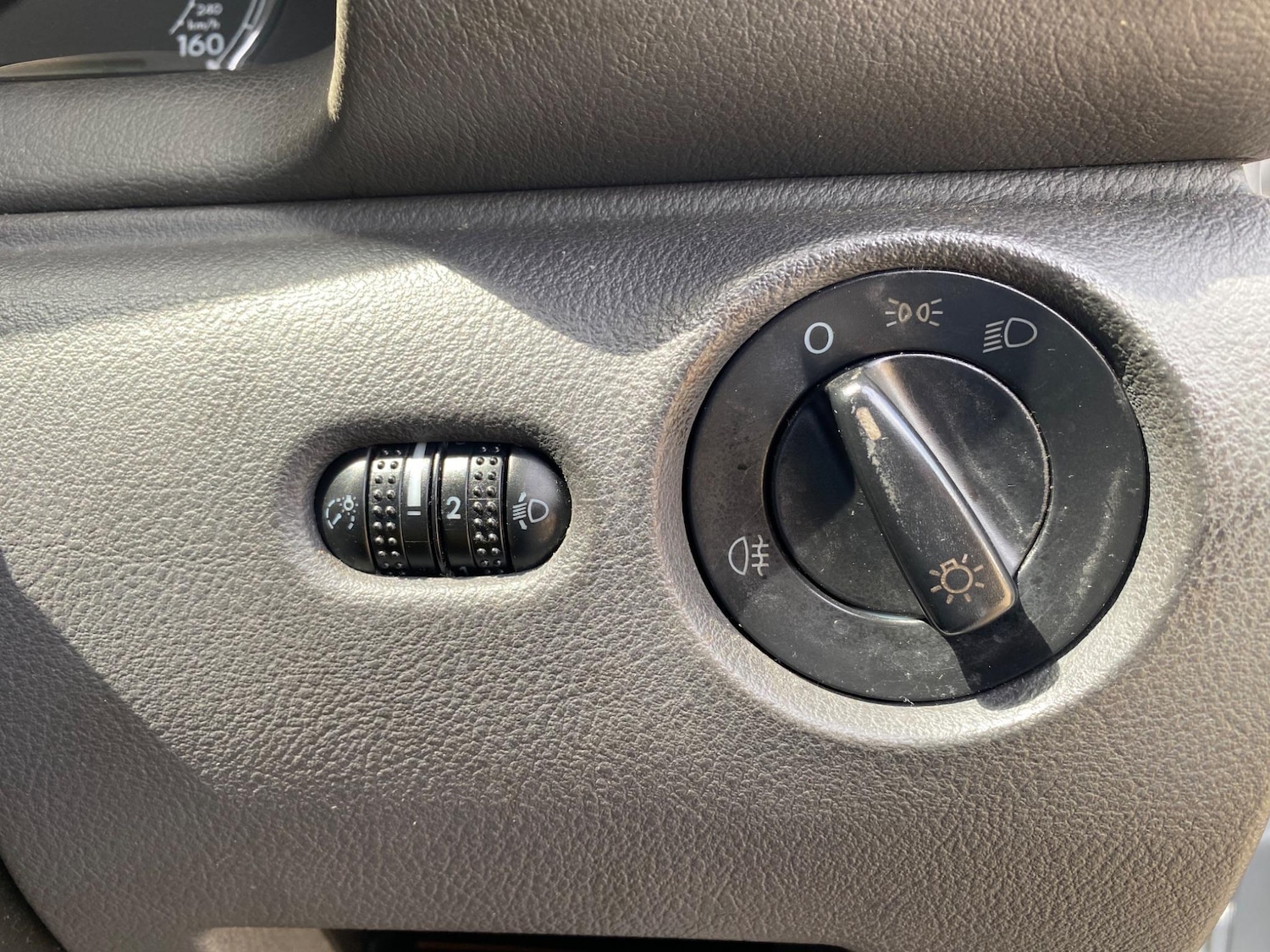 Used Volkswagen Passat 2004 for sale - 77335887: Photo 22