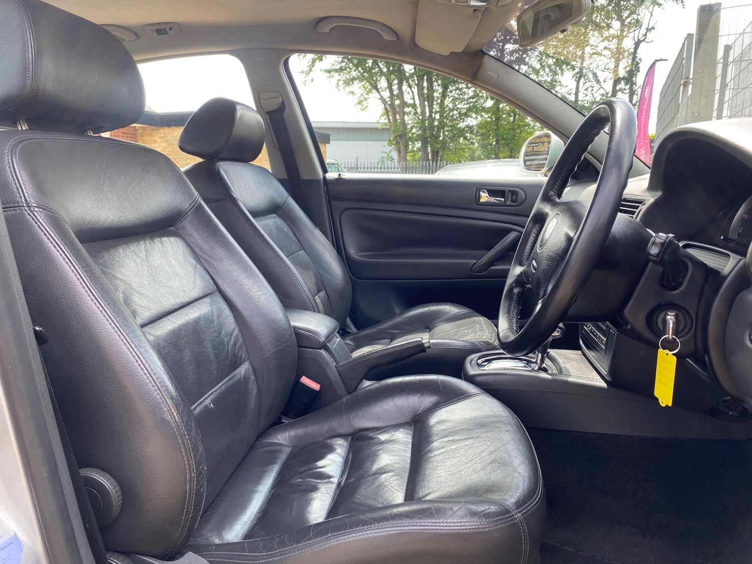 Used Volkswagen Passat 2004 for sale - 77335887: Photo 7