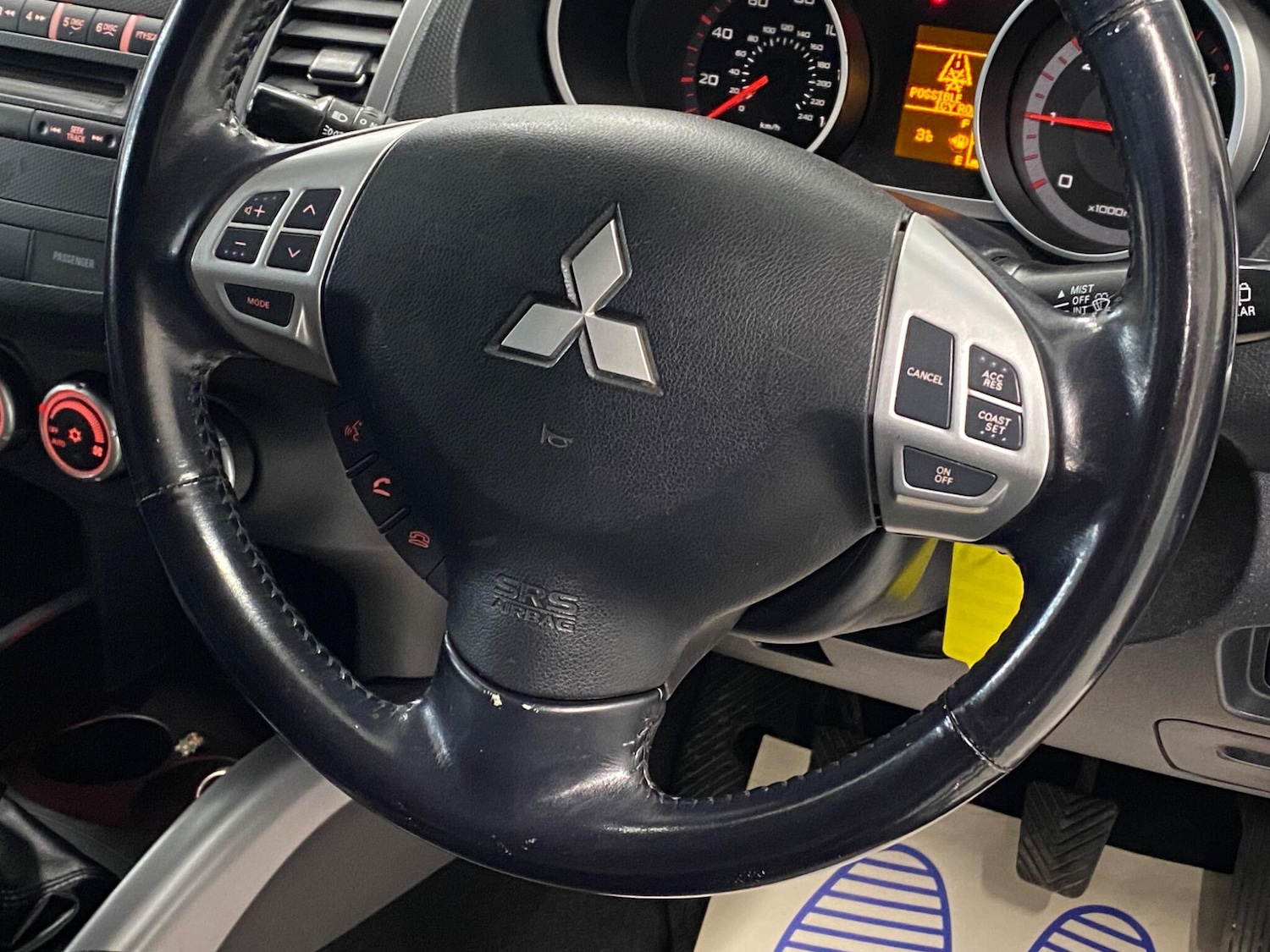 Used Mitsubishi Outlander 2009 for sale - 77335866: Photo 4