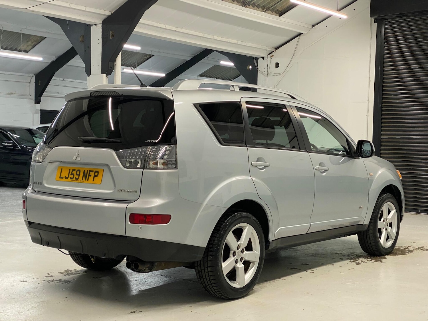 Used Mitsubishi Outlander 2009 for sale - 77335866: Photo 9