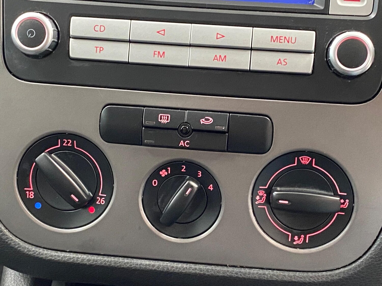 Used Volkswagen Golf 2008 for sale - 78190345: Photo 24