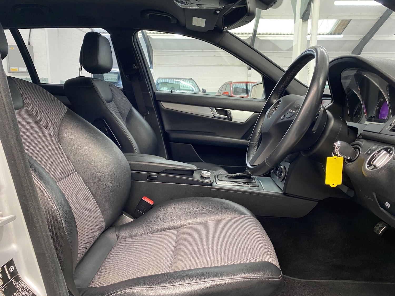 Used Mercedes-Benz C Class 2011 for sale - 78190341: Photo 12