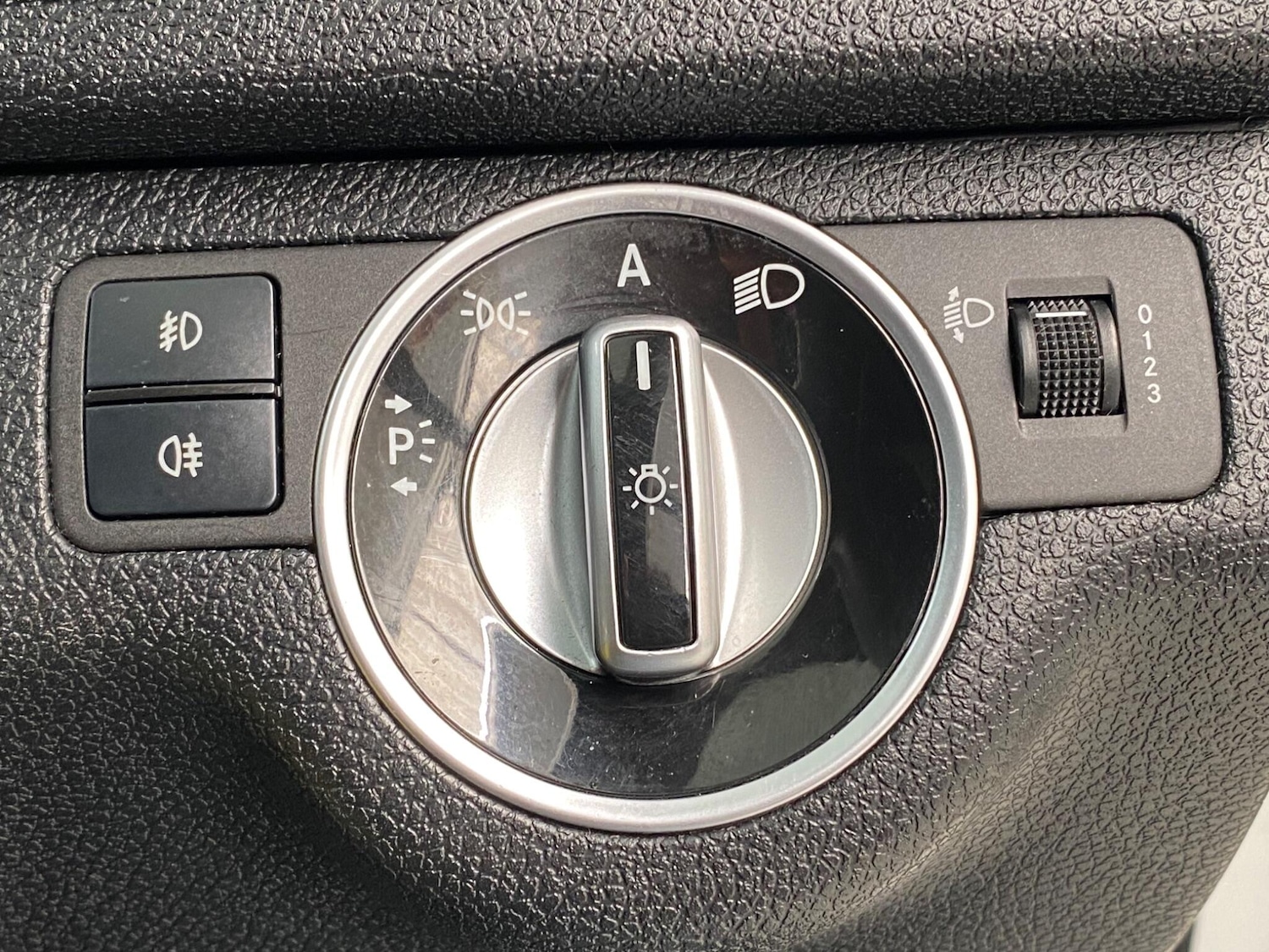 Used Mercedes-Benz C Class 2011 for sale - 78190341: Photo 37