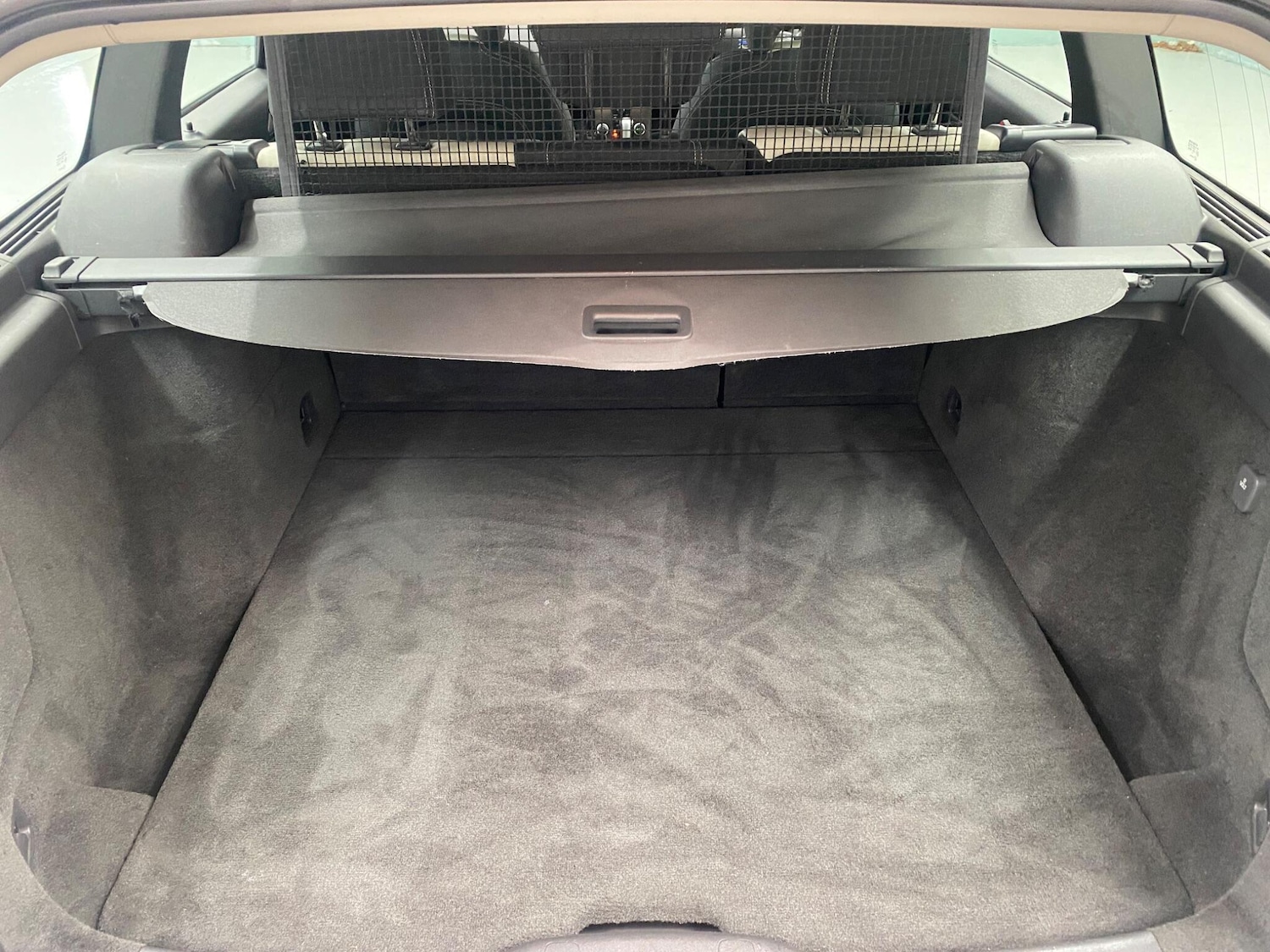 Used Volvo V50 2010 for sale - 77646628: Photo 14