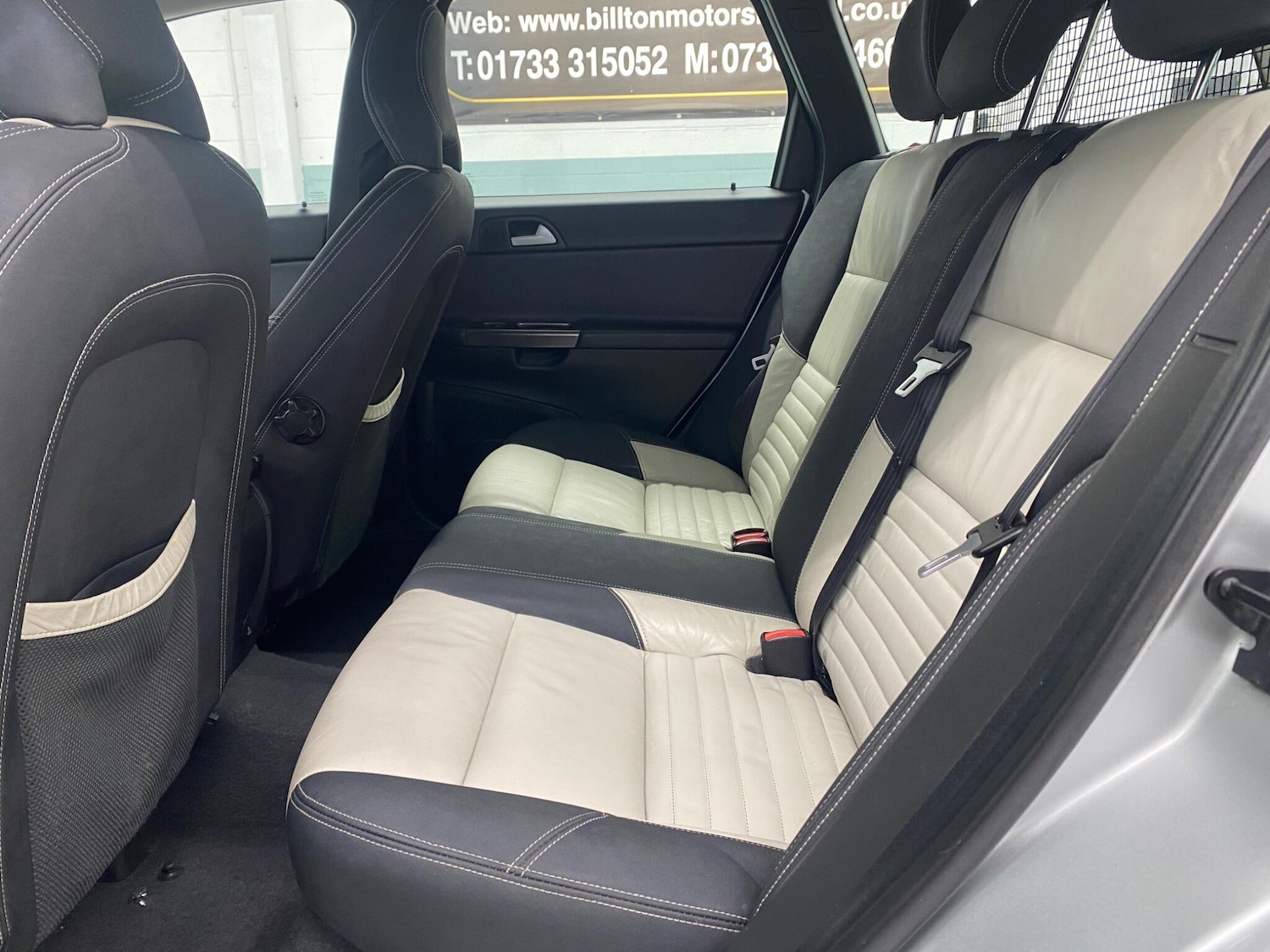 Used Volvo V50 2010 for sale - 77646628: Photo 15