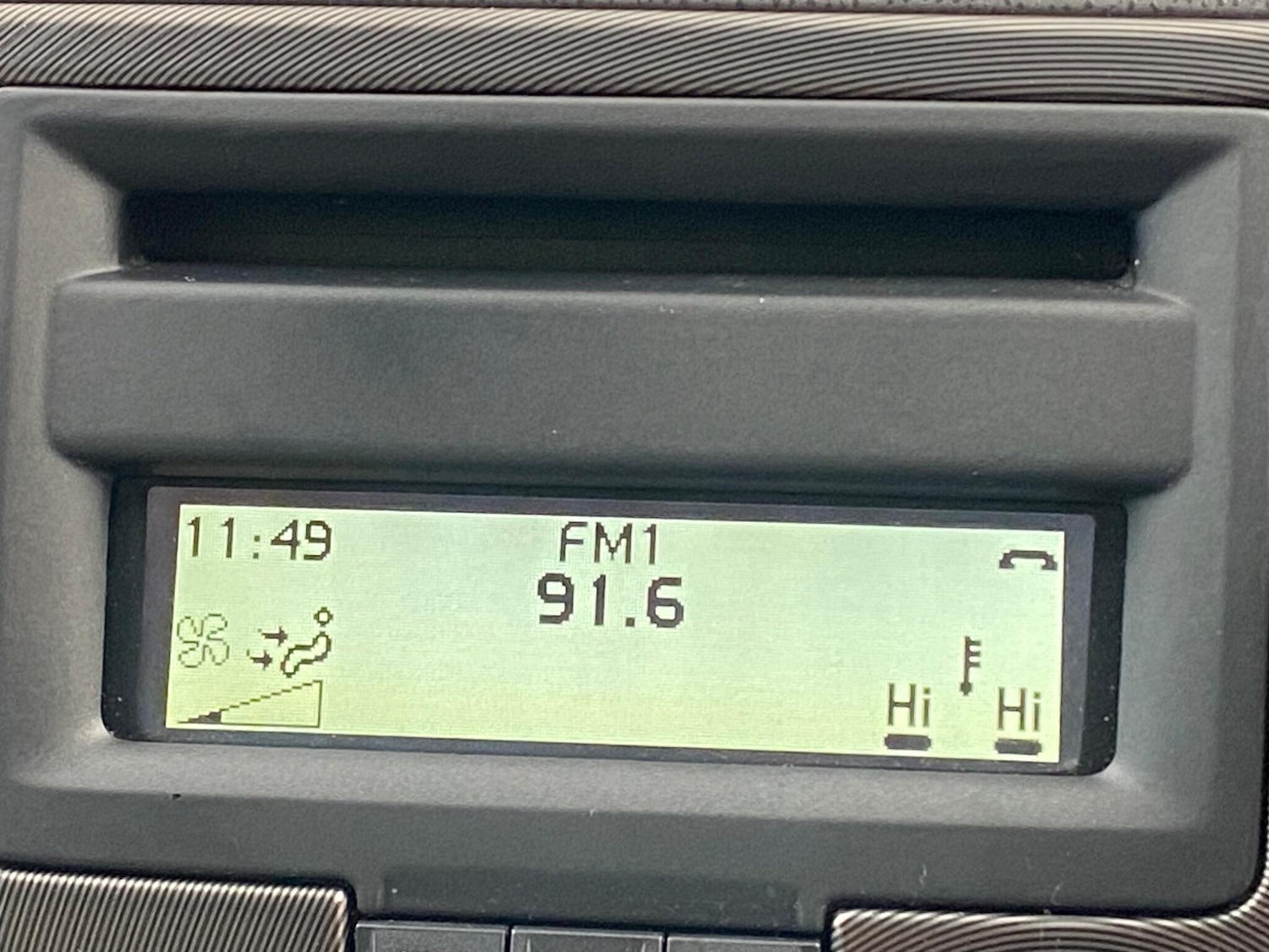 Used Volvo V50 2010 for sale - 77646628: Photo 22