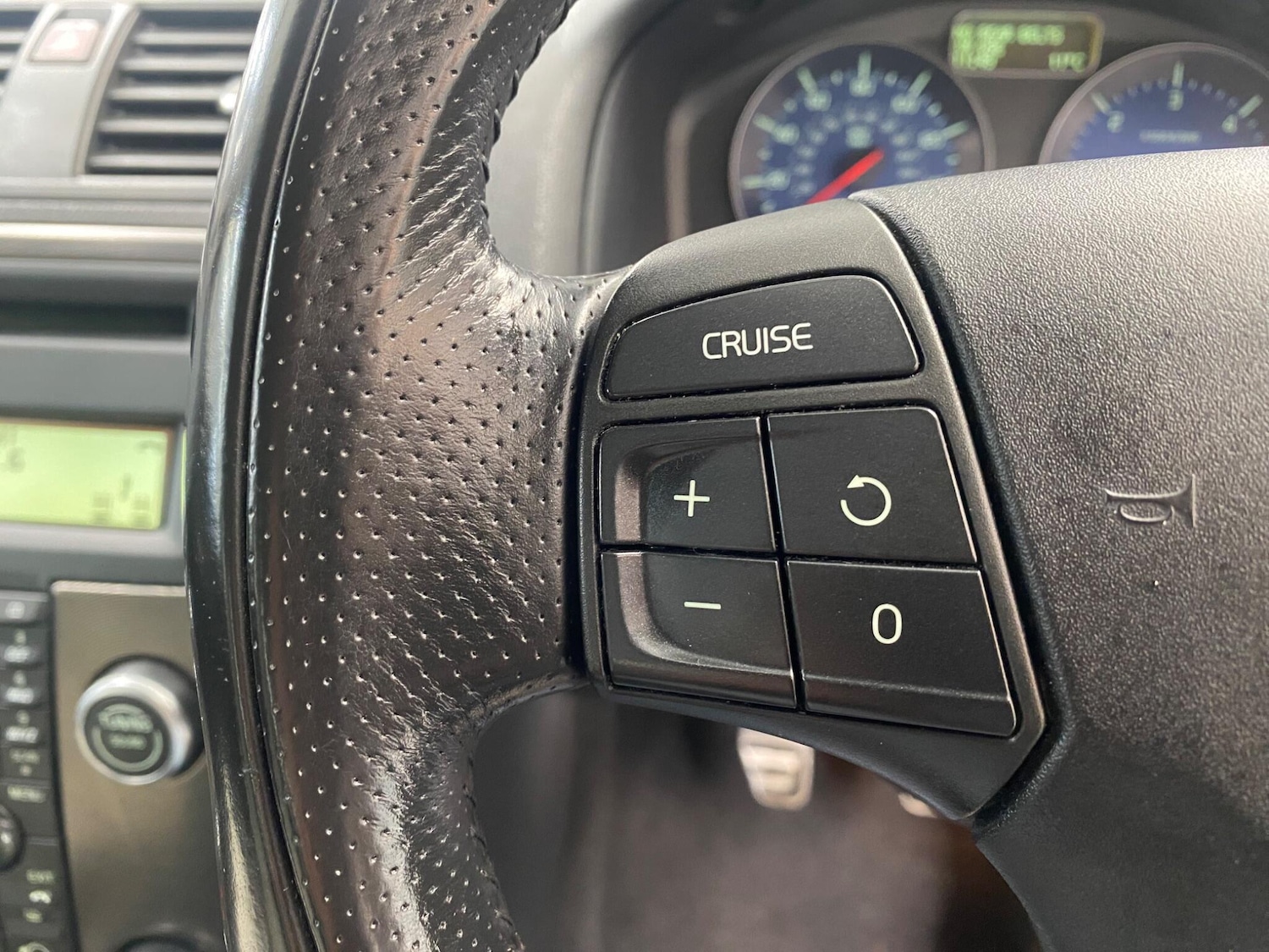 Used Volvo V50 2010 for sale - 77646628: Photo 24