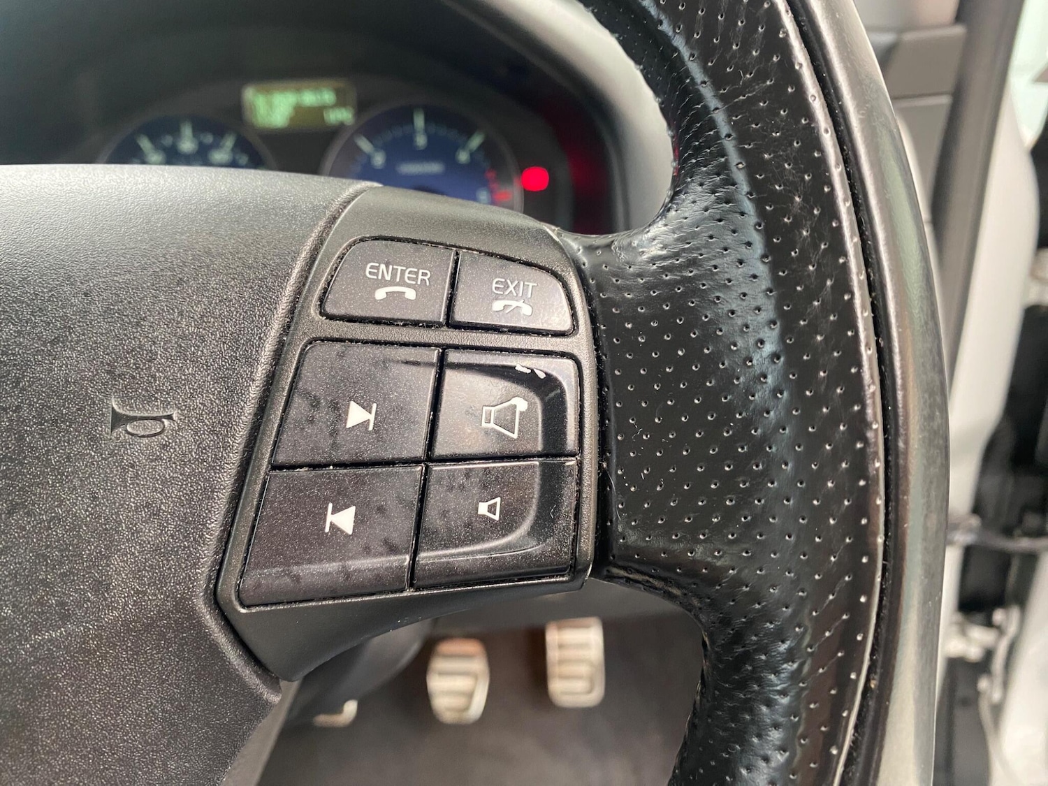 Used Volvo V50 2010 for sale - 77646628: Photo 25