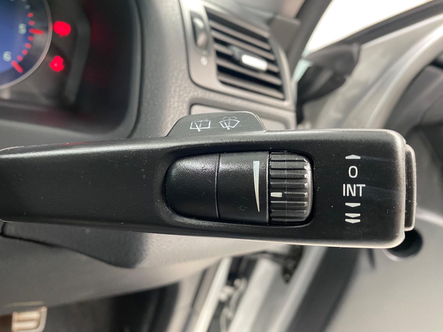 Used Volvo V50 2010 for sale - 77646628: Photo 27