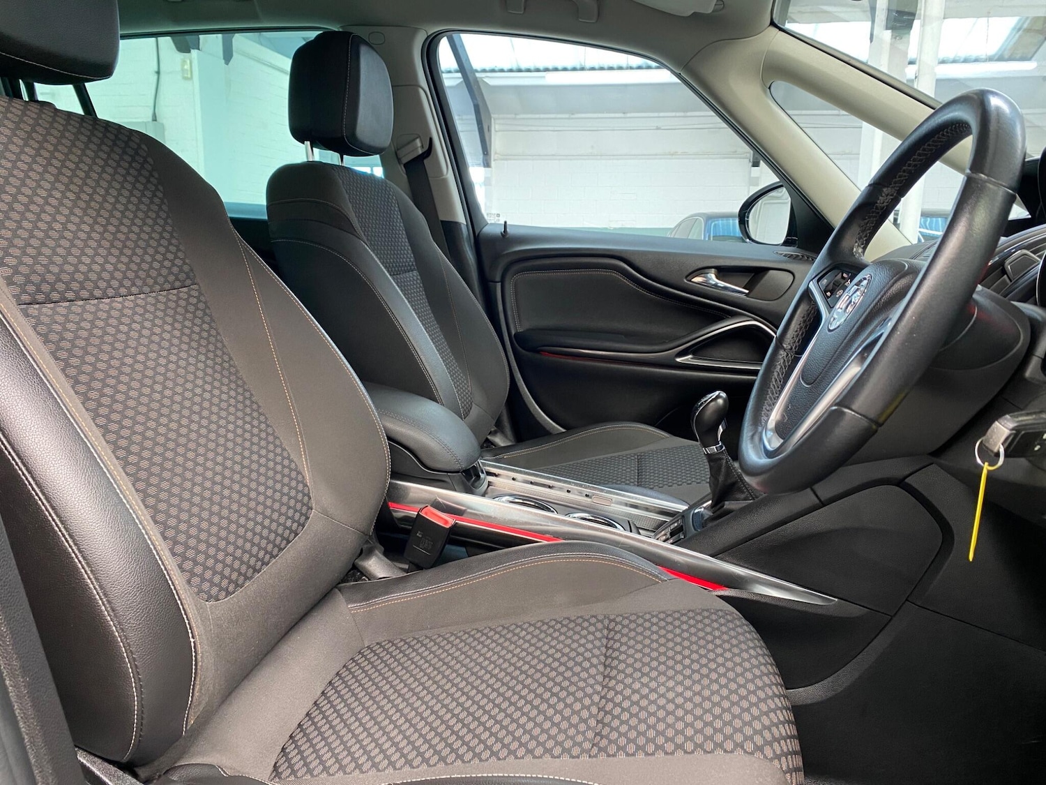 Used Vauxhall Zafira 2015 for sale - 77335869: Photo 13