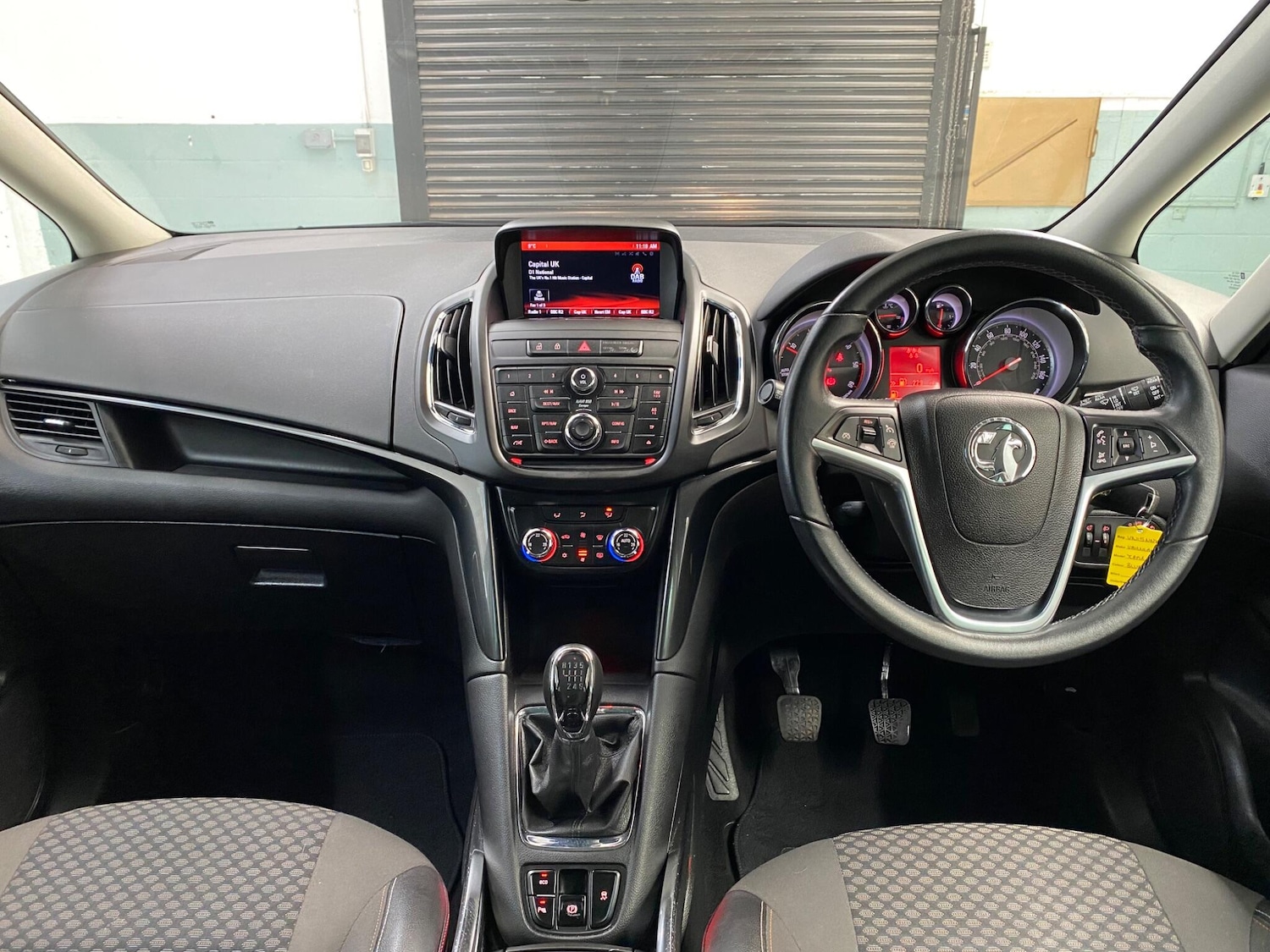 Used Vauxhall Zafira 2015 for sale - 77335869: Photo 24