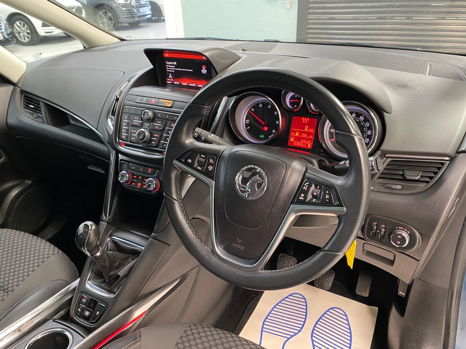 Used Vauxhall Zafira 2015 for sale - 77335869: Photo 3