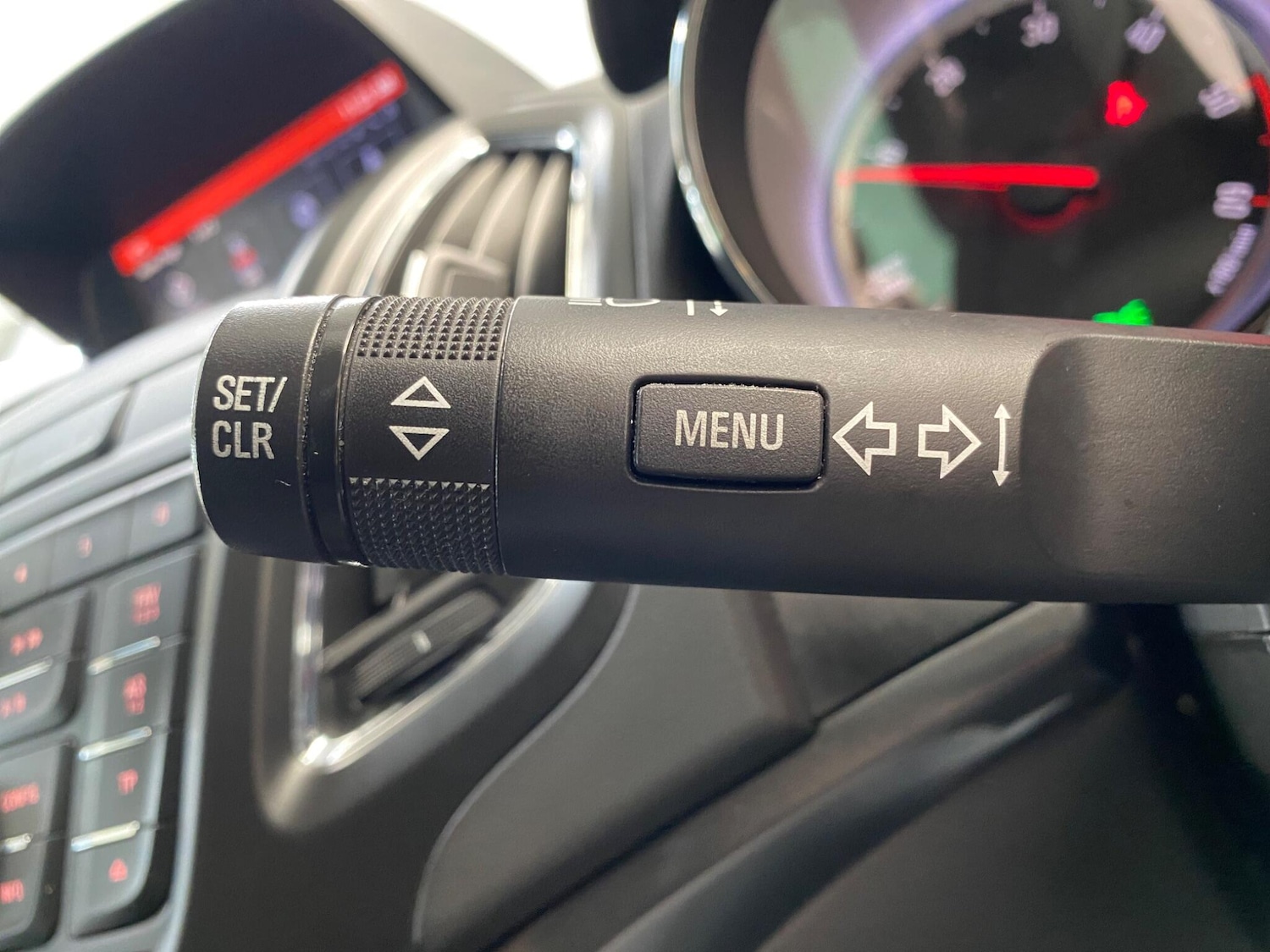 Used Vauxhall Zafira 2015 for sale - 77335869: Photo 39