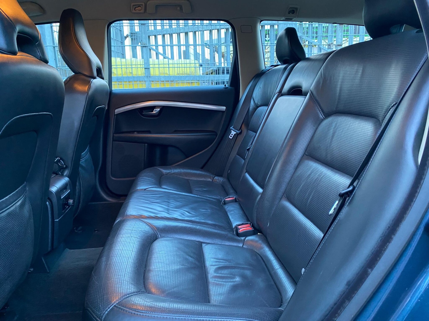 Used Volvo V70 2008 for sale - 77335889: Photo 15