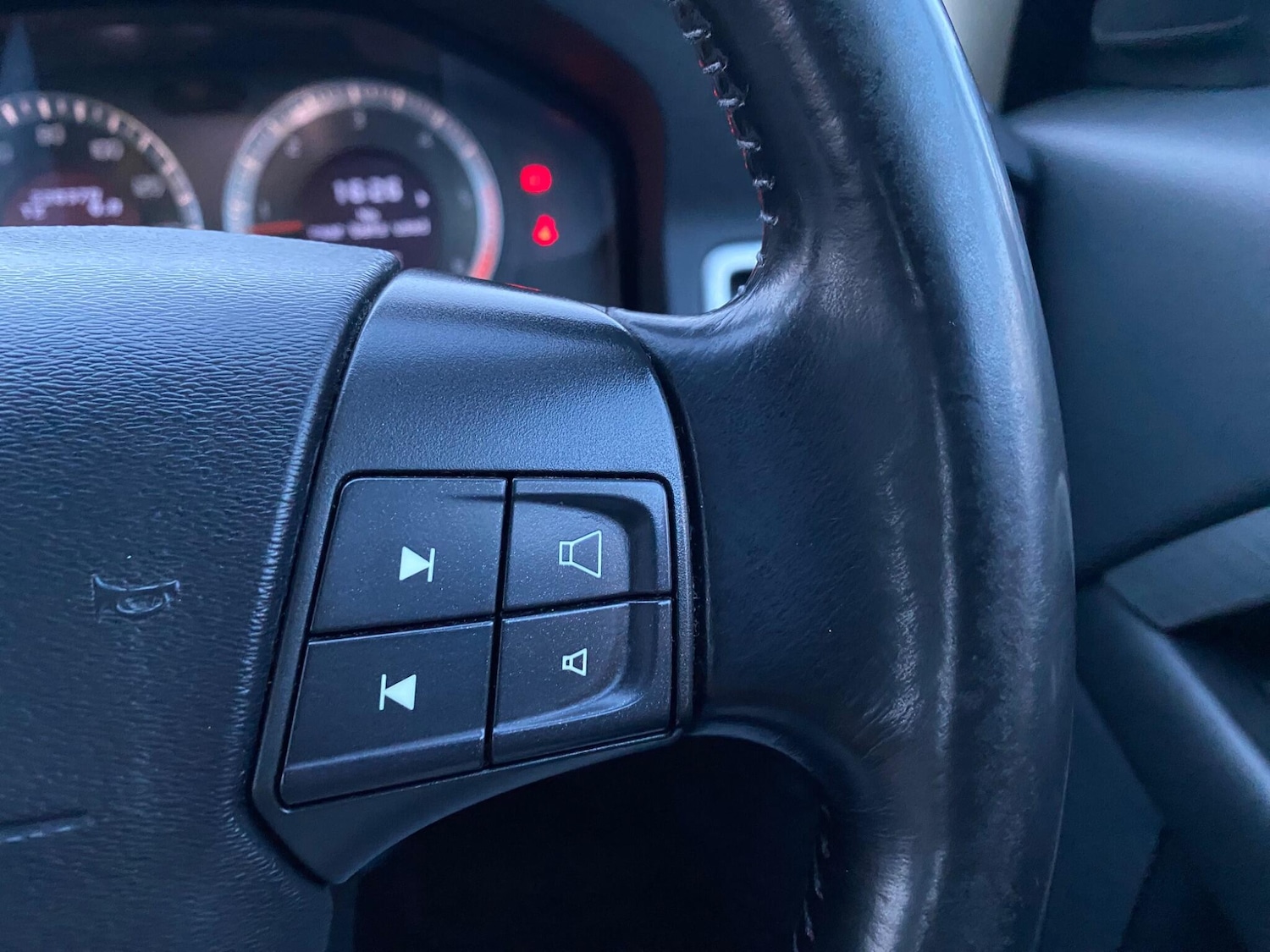 Used Volvo V70 2008 for sale - 77335889: Photo 26