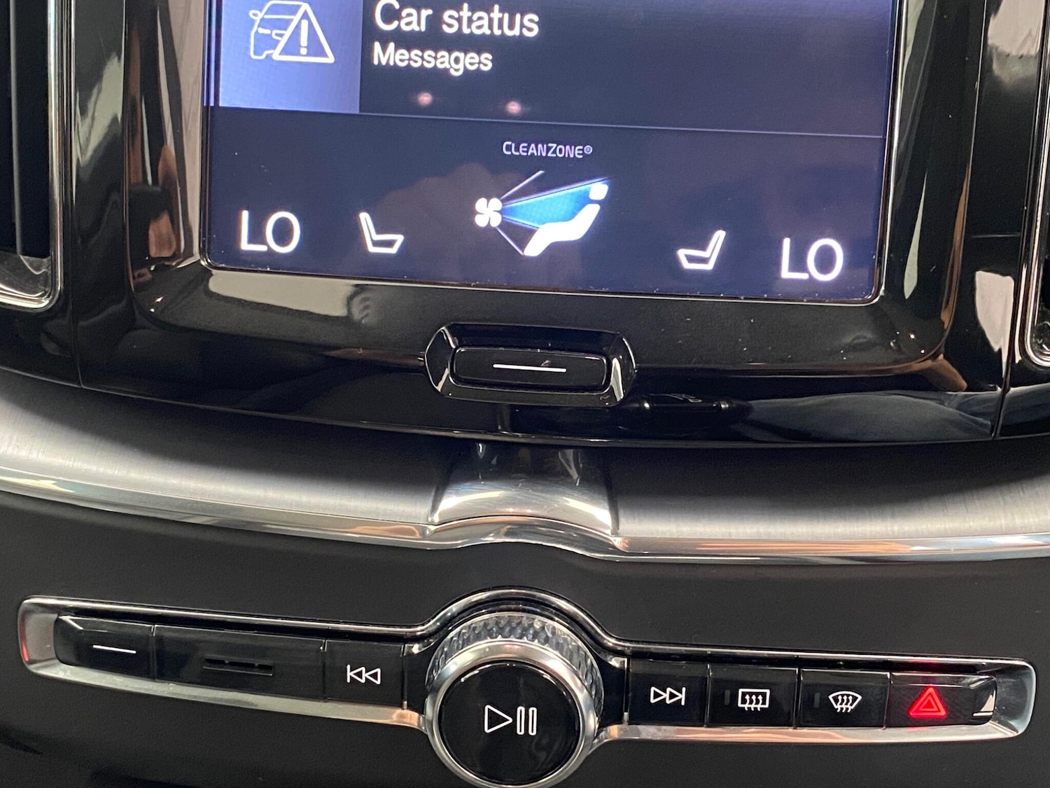 Used Volvo XC60 for sale - 77335860: Photo 28