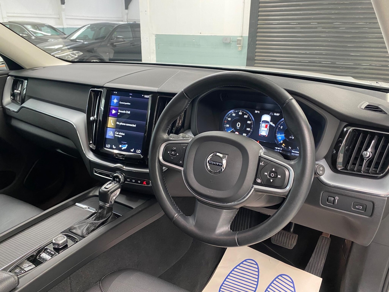 Used Volvo XC60 for sale - 77335860: Photo 3