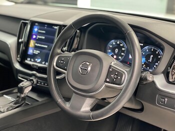 Used Volvo XC60 2019 for sale - 77335860: Photo