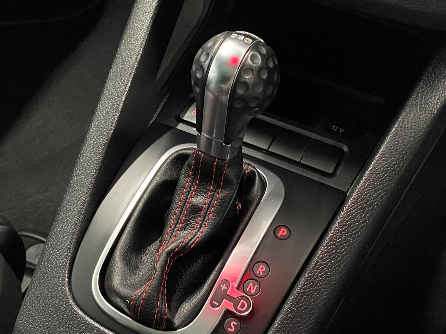 Used Volkswagen Scirocco 2013 for sale - 77335861: Photo 23