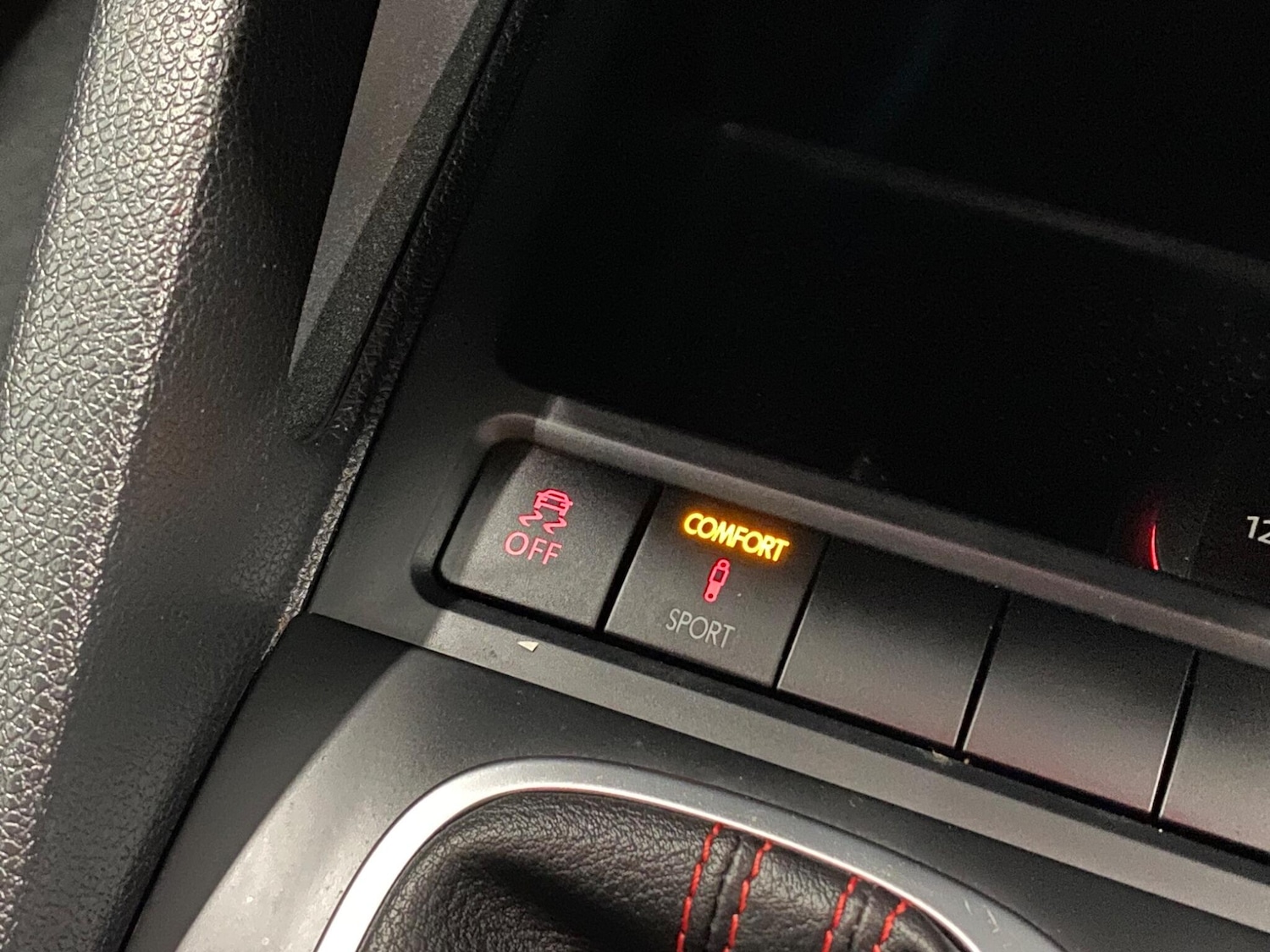 Used Volkswagen Scirocco 2013 for sale - 77335861: Photo 24