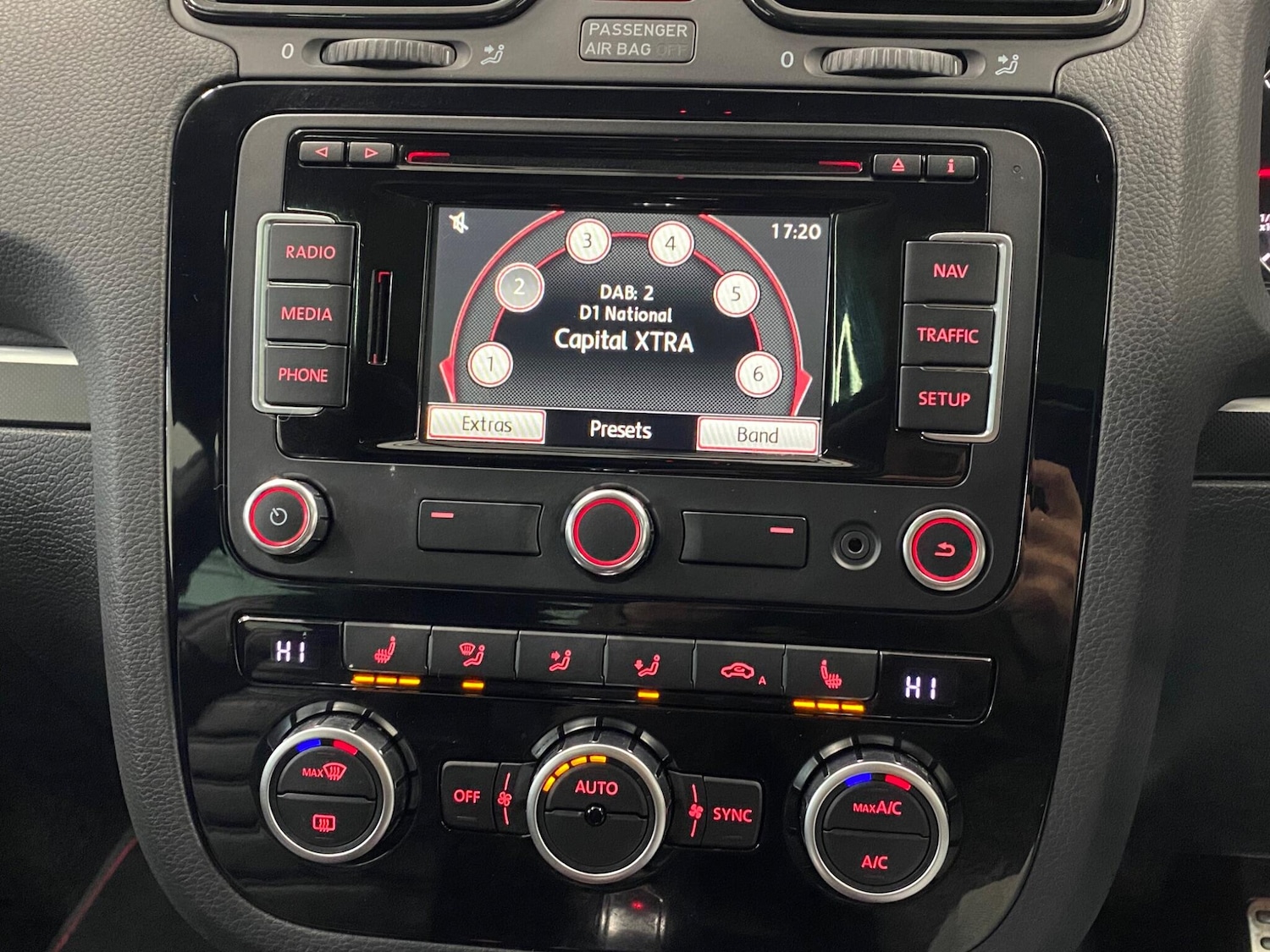 Used Volkswagen Scirocco 2013 for sale - 77335861: Photo 25