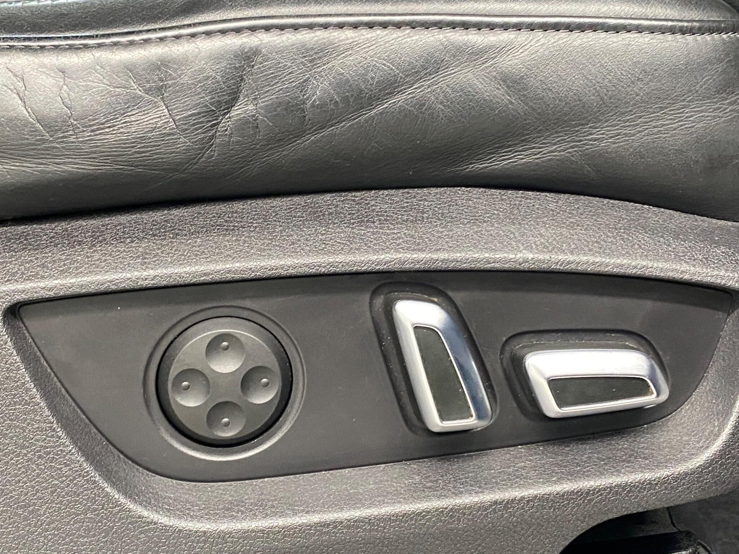 Used Audi Q7 2014 for sale - 77335880: Photo 14