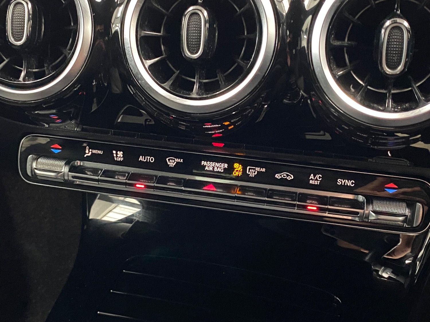 Used Mercedes-Benz A-Class 2020 for sale - 77411906: Photo 32