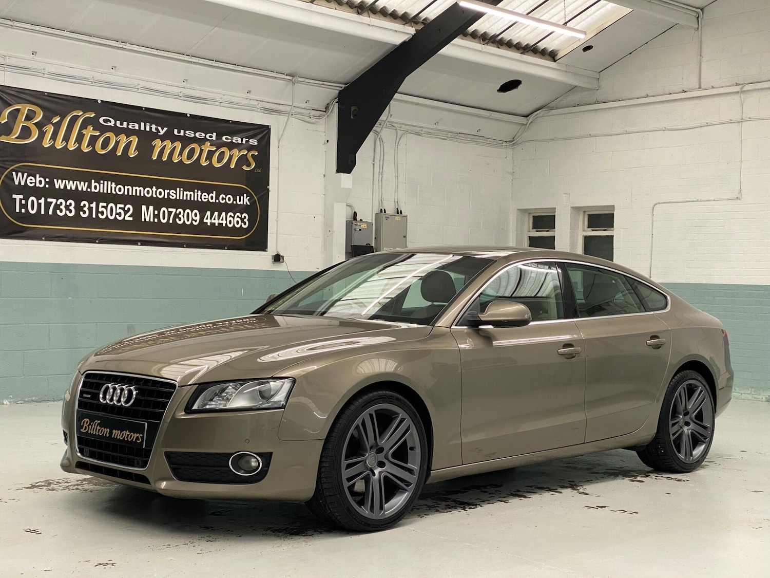 Used Audi A5 2011 for sale - 77440339: Photo 2