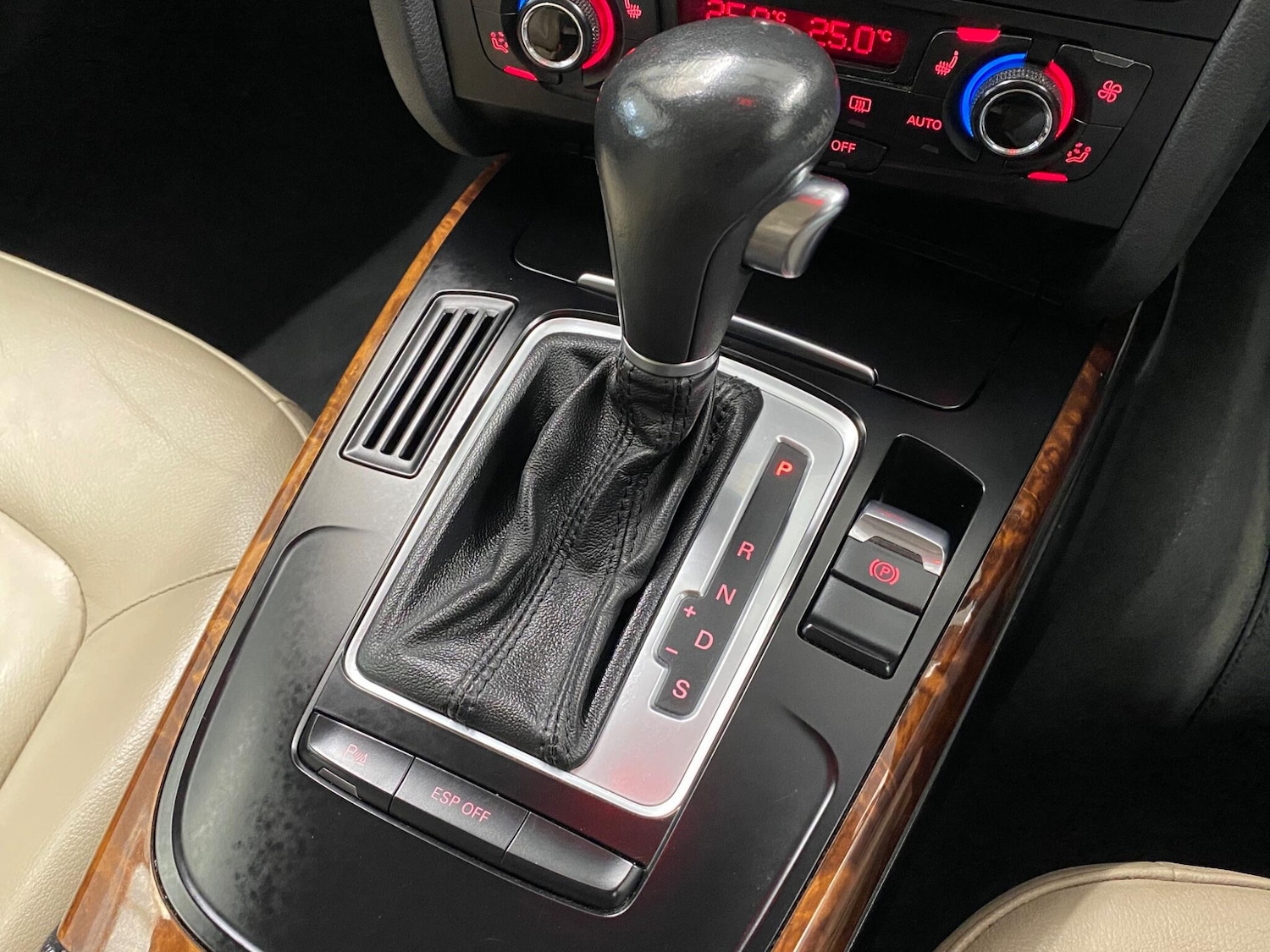 Used Audi A5 2011 for sale - 77440339: Photo 23