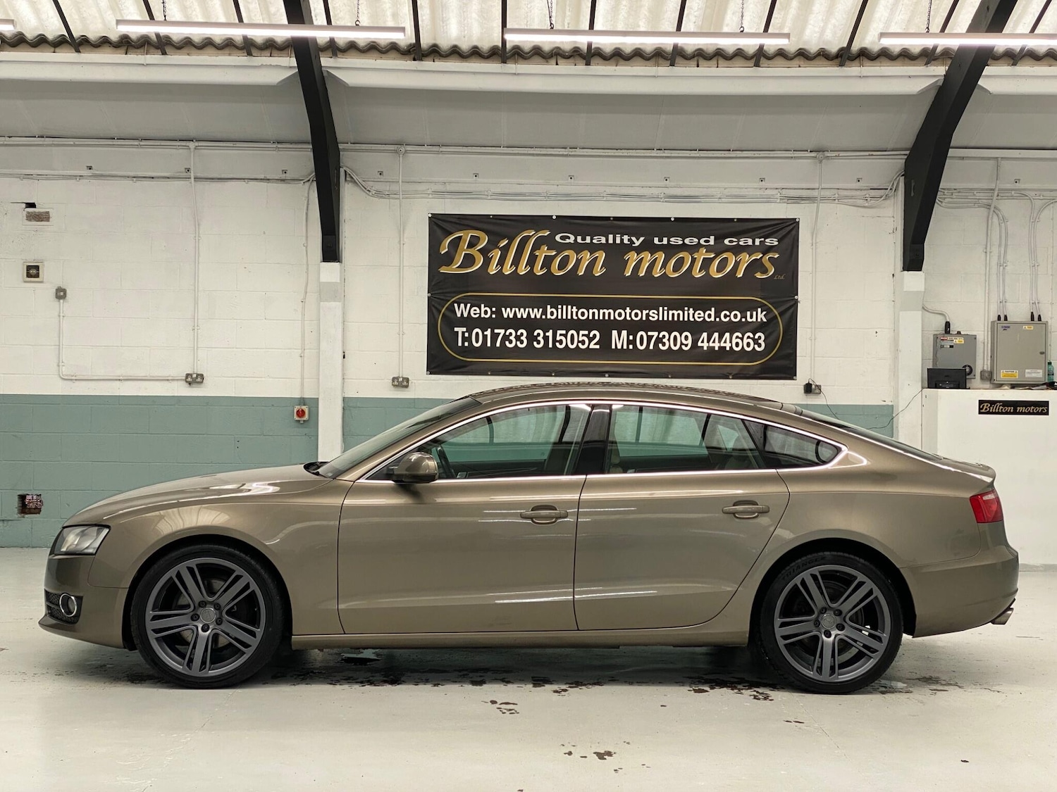 Used Audi A5 2011 for sale - 77440339: Photo 7