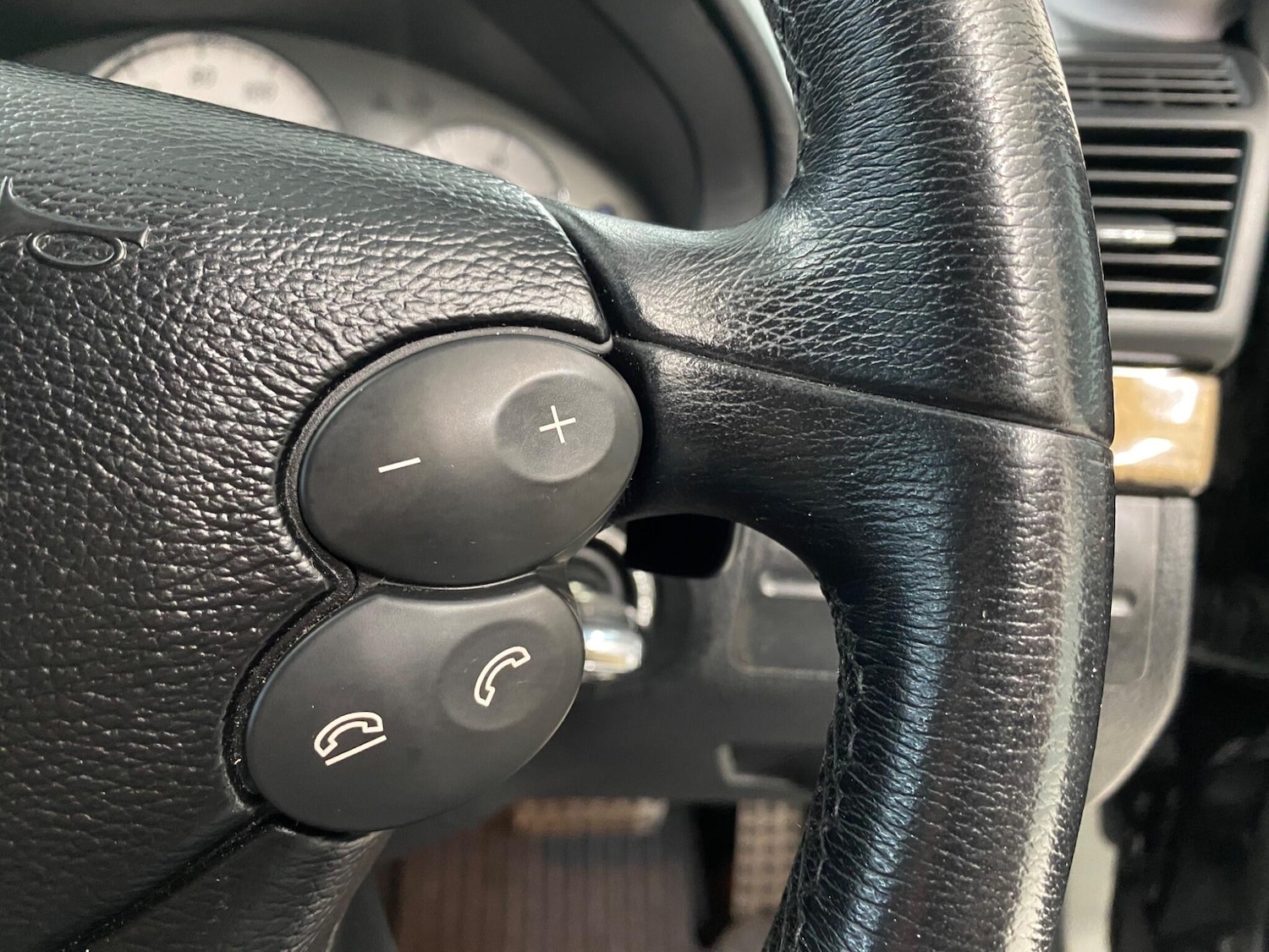 Used Mercedes-Benz E Class 2009 for sale - 77335867: Photo 34