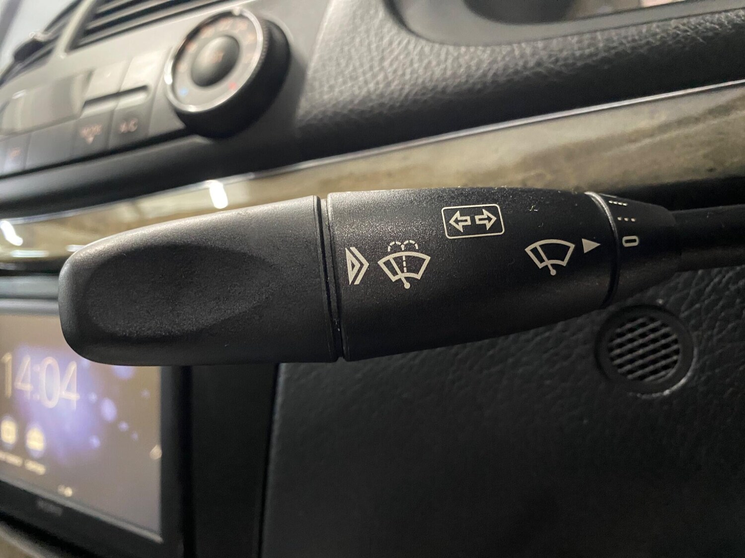 Used Mercedes-Benz E Class 2009 for sale - 77335867: Photo 35