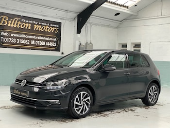 Used Volkswagen Golf 2019 for sale - 78273142: Photo